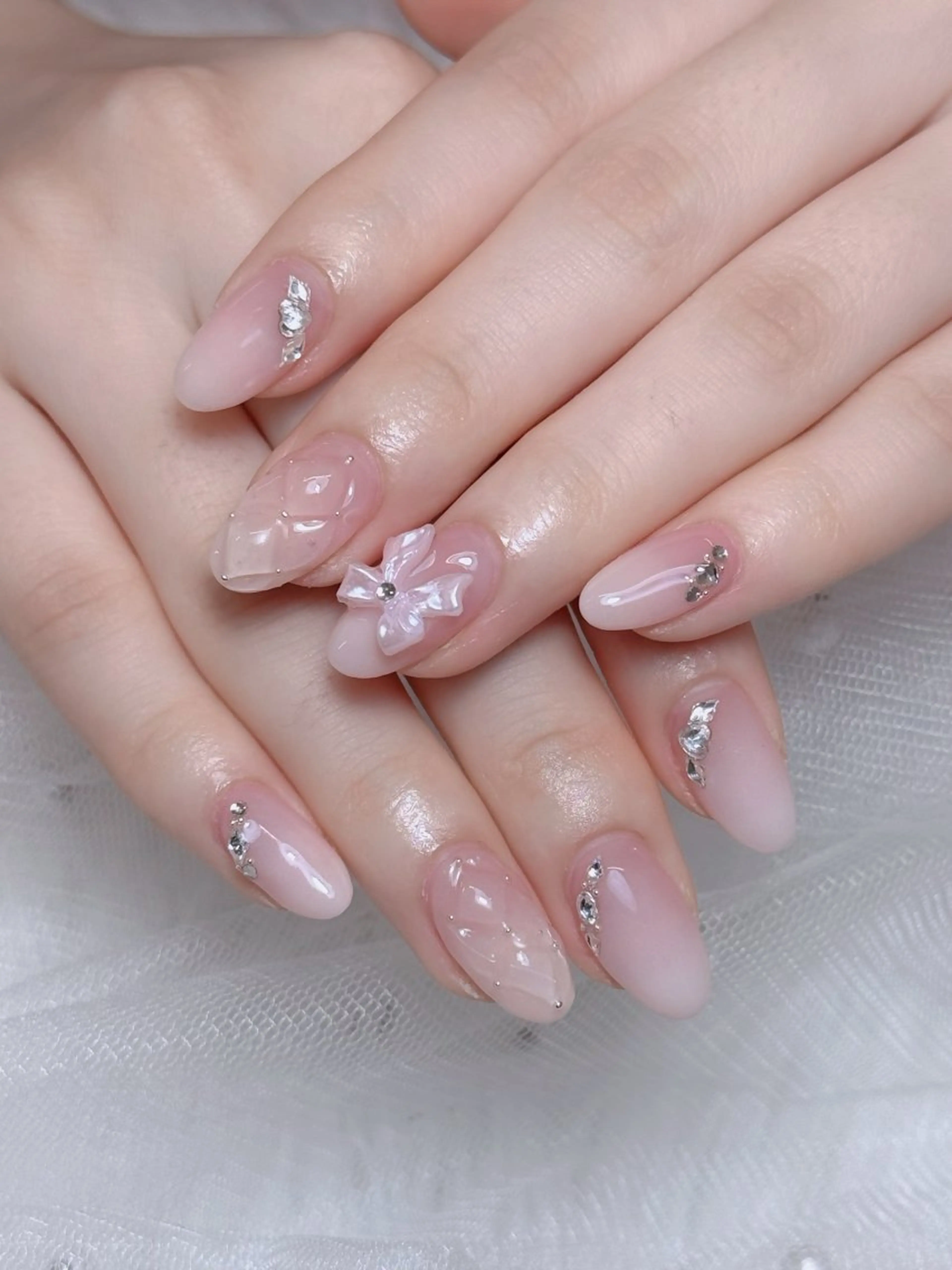 ネイル オーロラネイル チークネイル フットネイル フレンチネイル 韓国ネイル ハンドネイル Lumi Nailのネイルデザイン