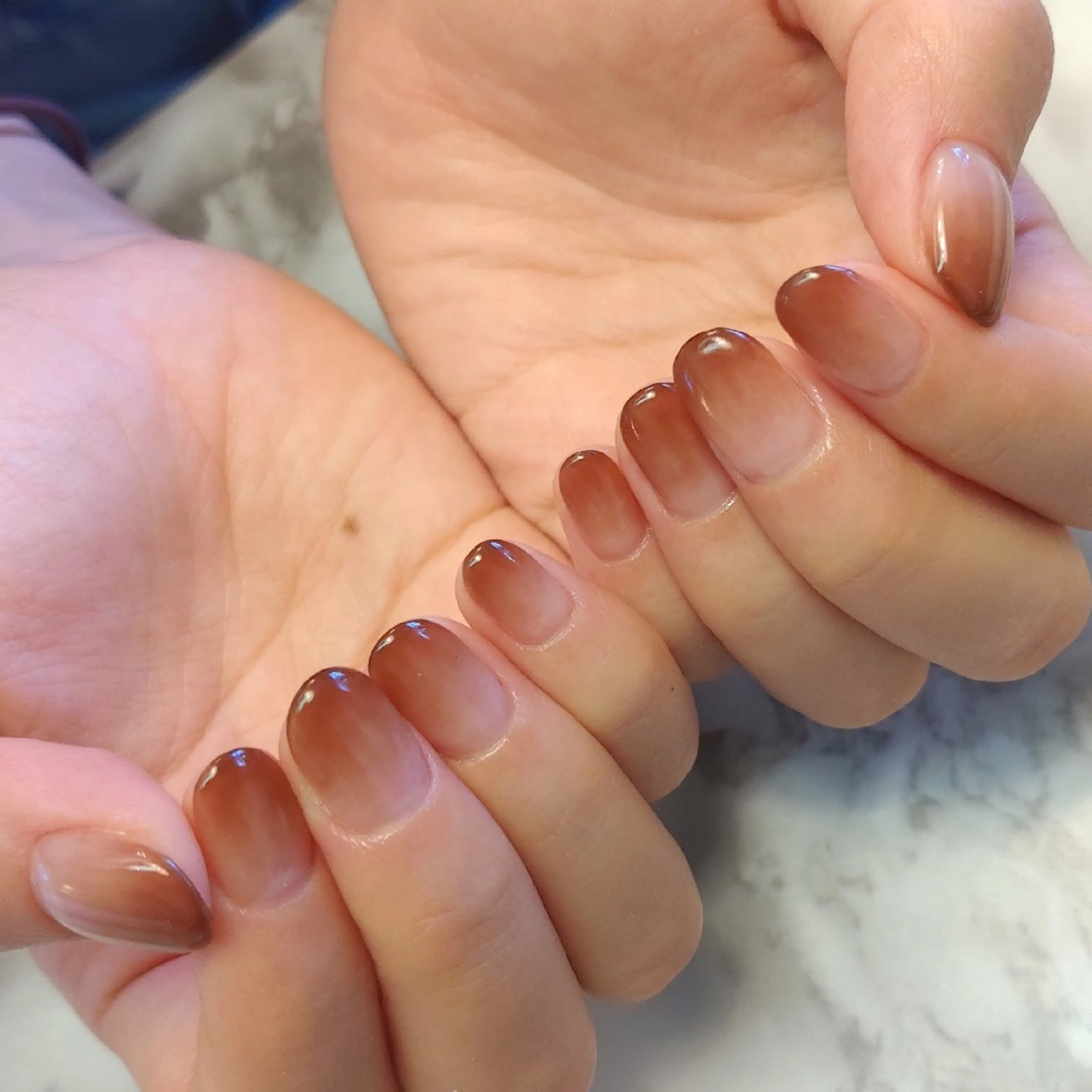 ネイル グラデーション ジェヌインネイル 河内のネイルデザイン