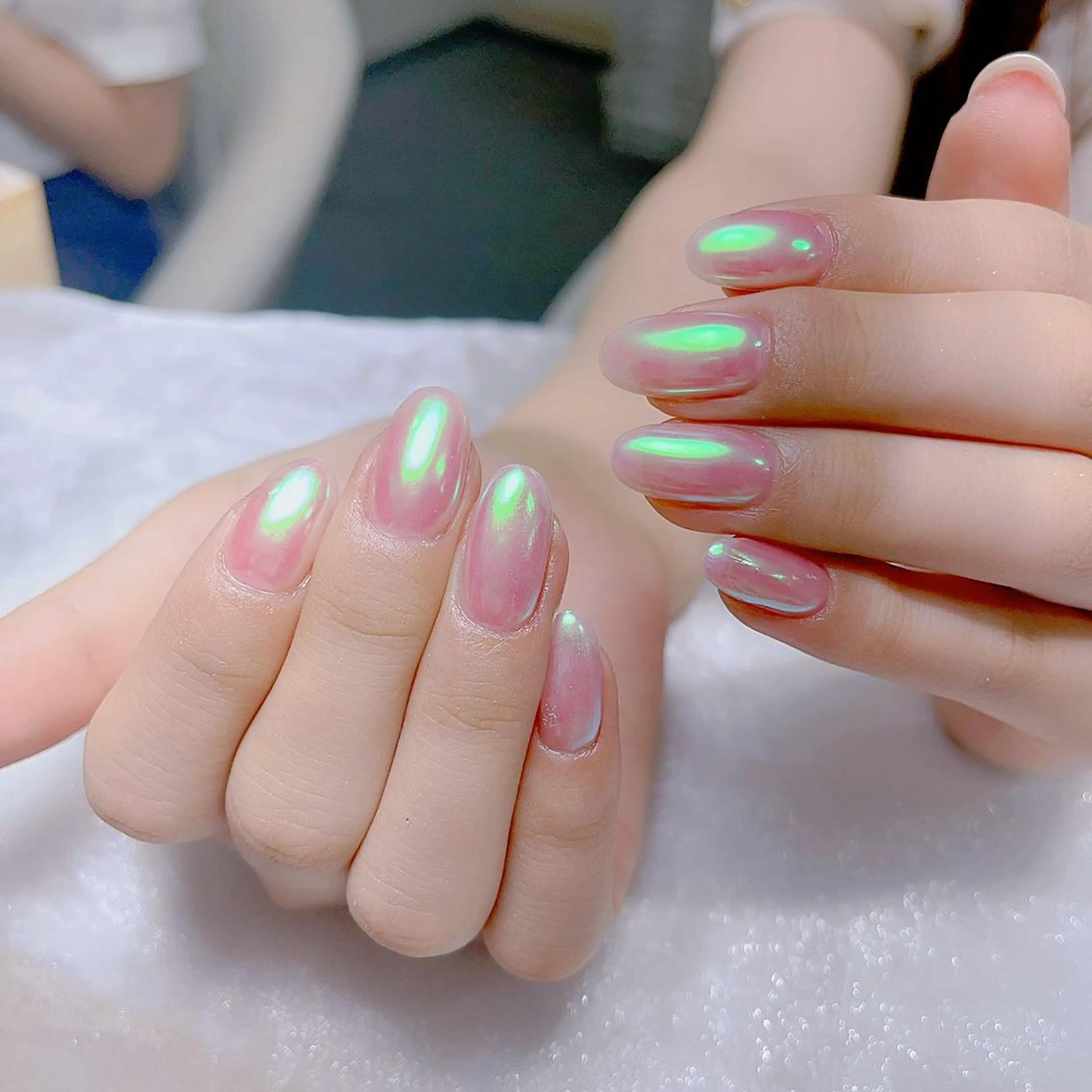 ネイル オーロラネイル ミラーネイル Queens ゲンのネイルデザイン