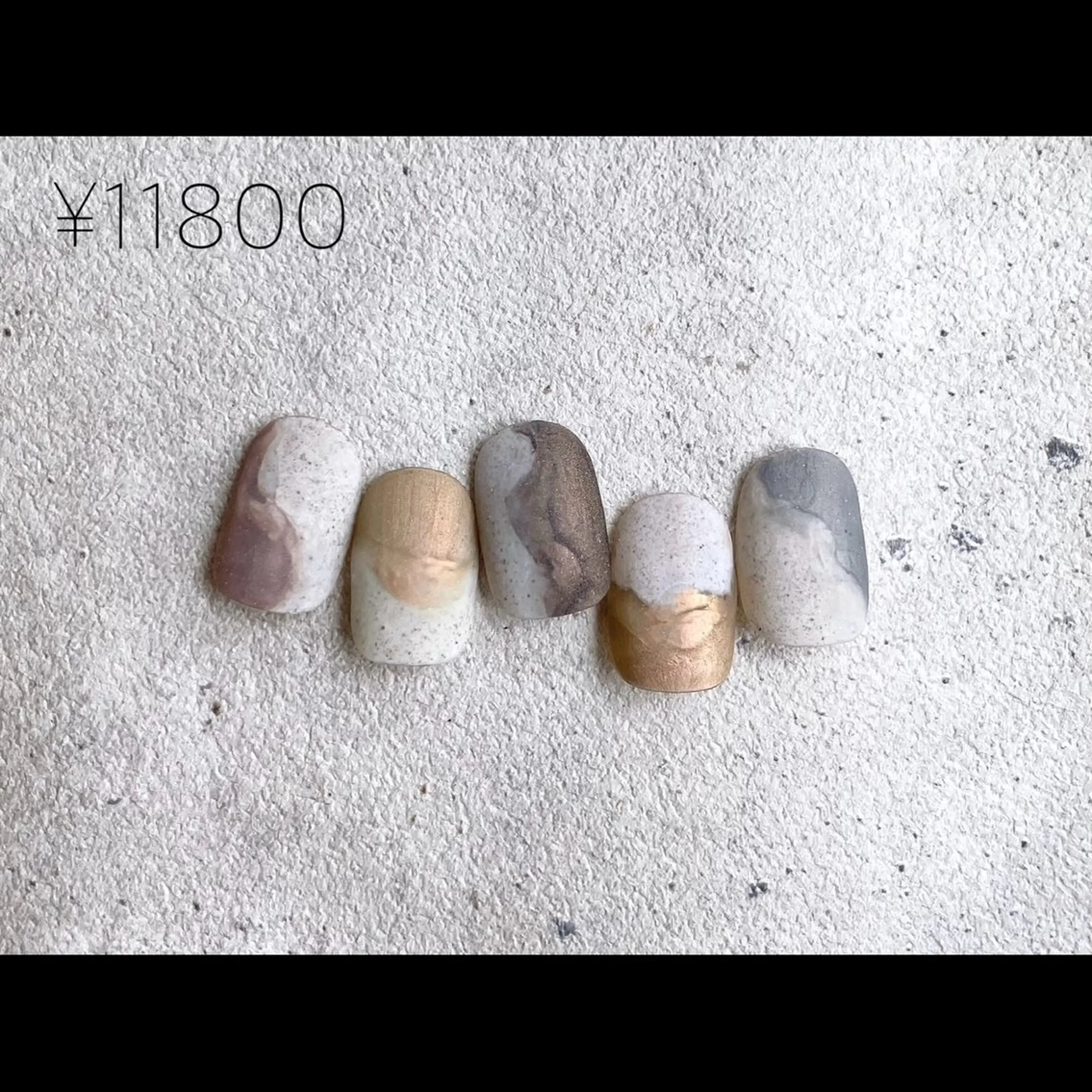 ネイル KUROIWA KAORIのネイルデザイン