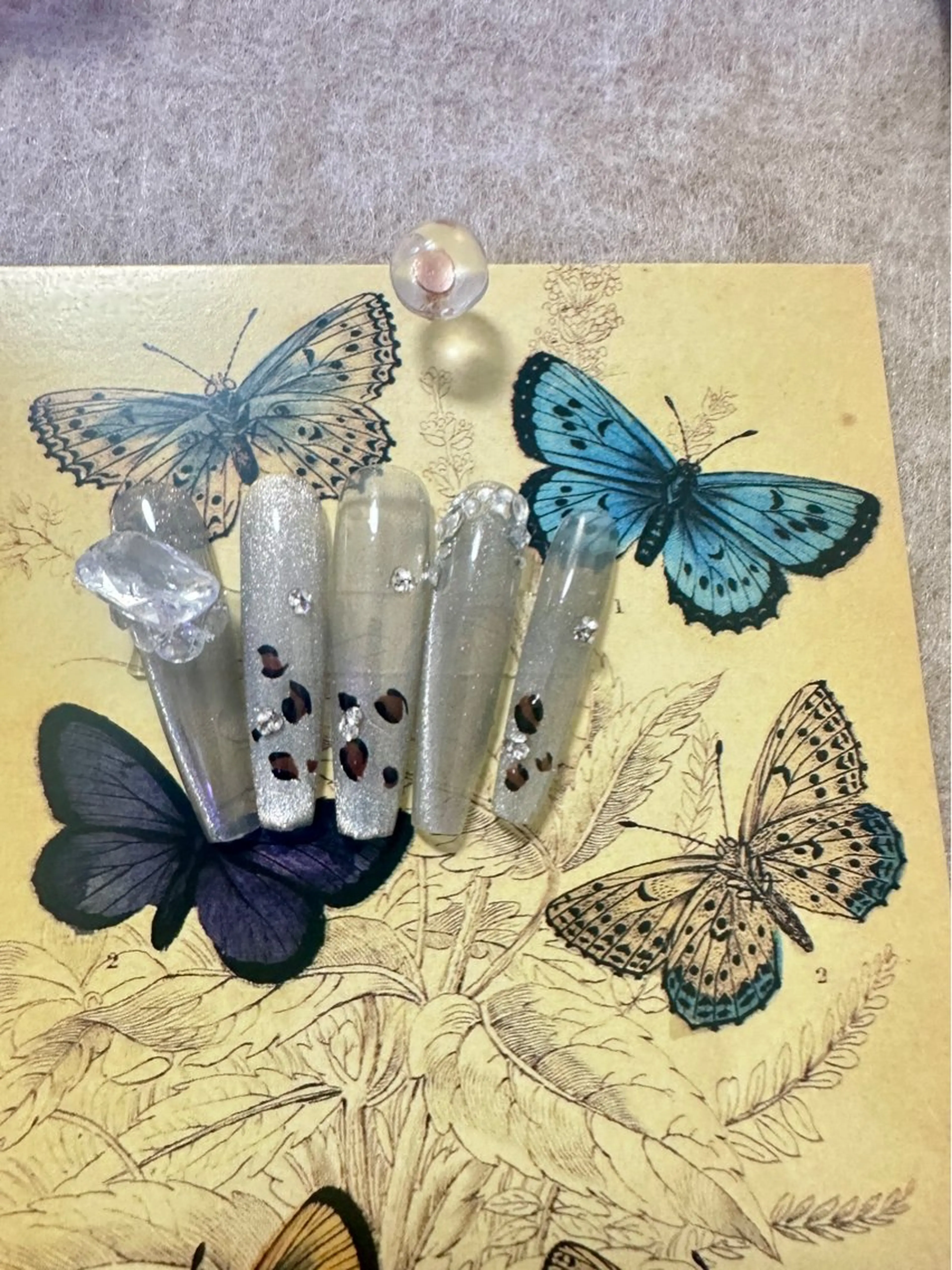 ネイル キラキラネイル ハンドネイル 清水 吹雪のネイルデザイン