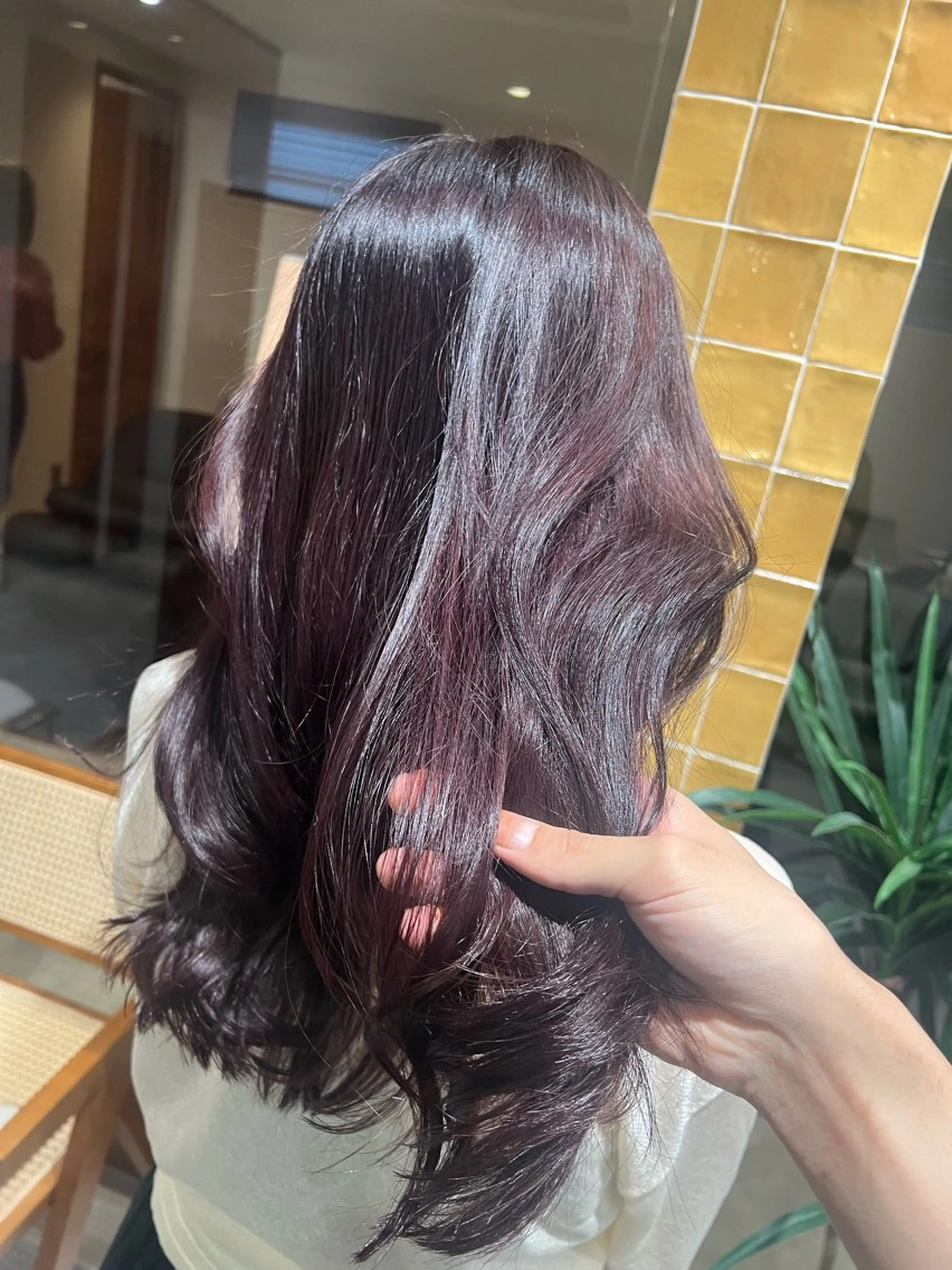 ロング ヘアカラー トリートメント 艶髪/透明感 レイヤー YUKIのヘアスタイル