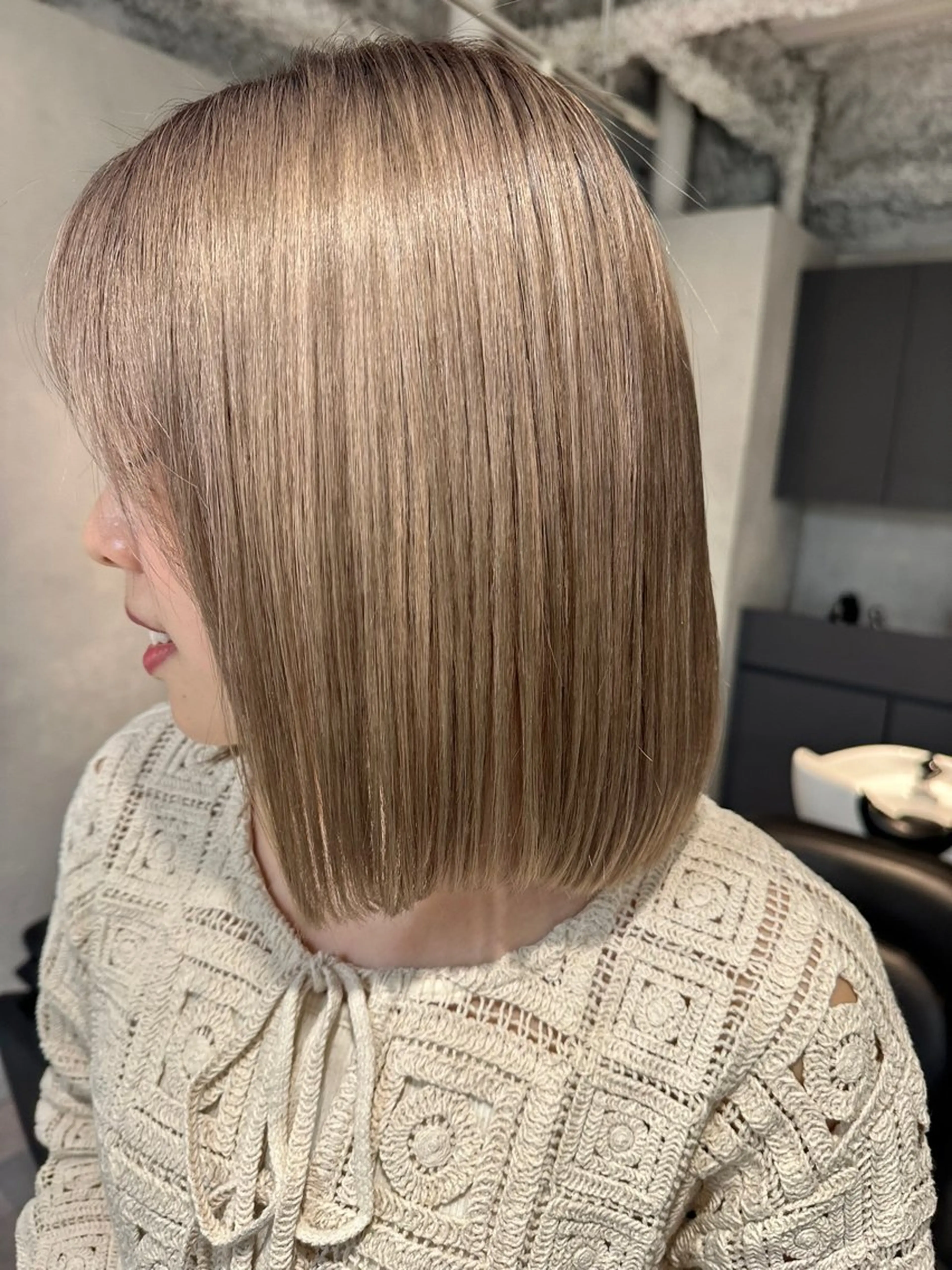 ショート salowin所属・ハイトーンカラー 馬場みなみのヘアスタイル