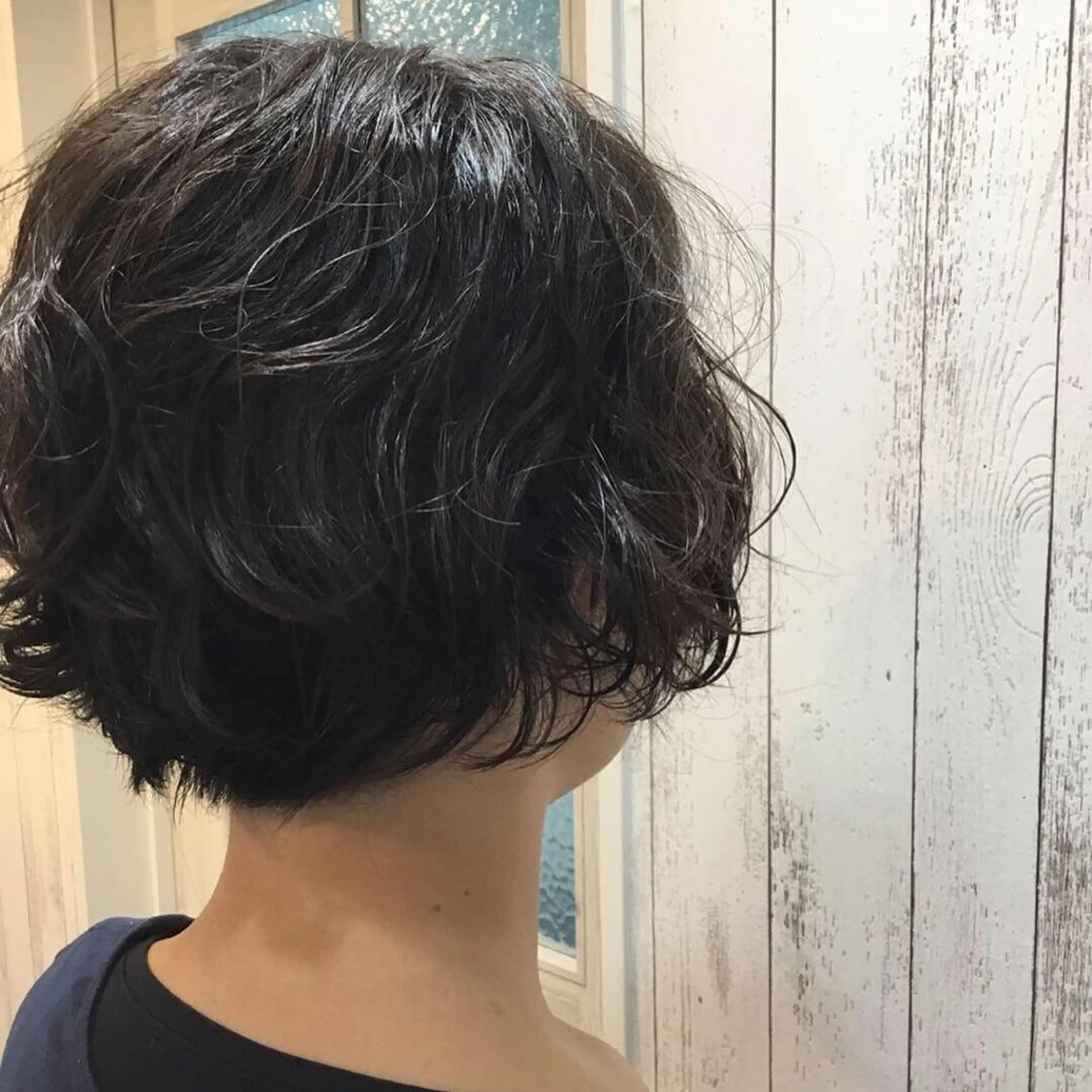 ショート パーマ 金崎 新吾のヘアスタイル