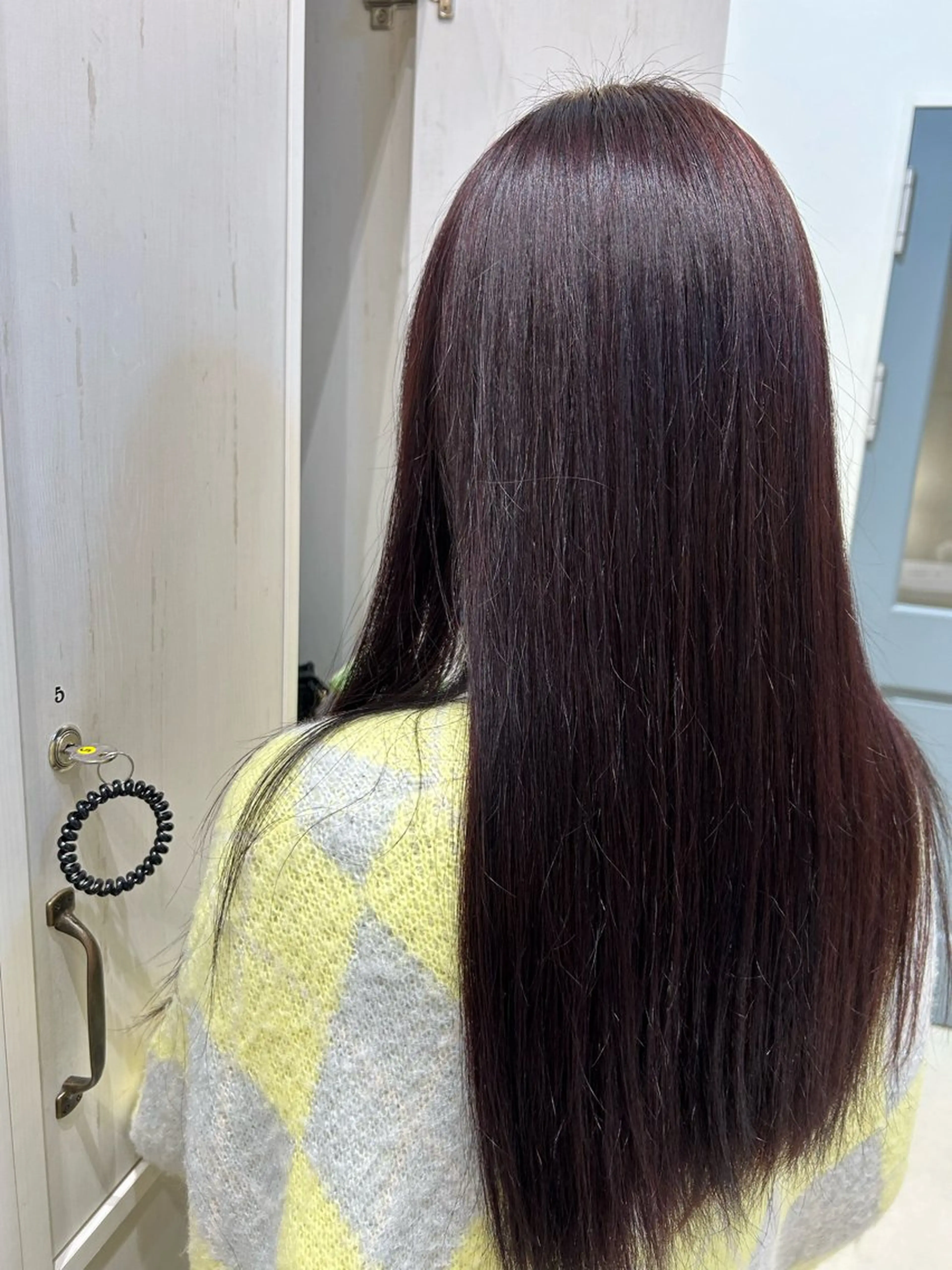 カラー 若林 沙樹のヘアスタイル