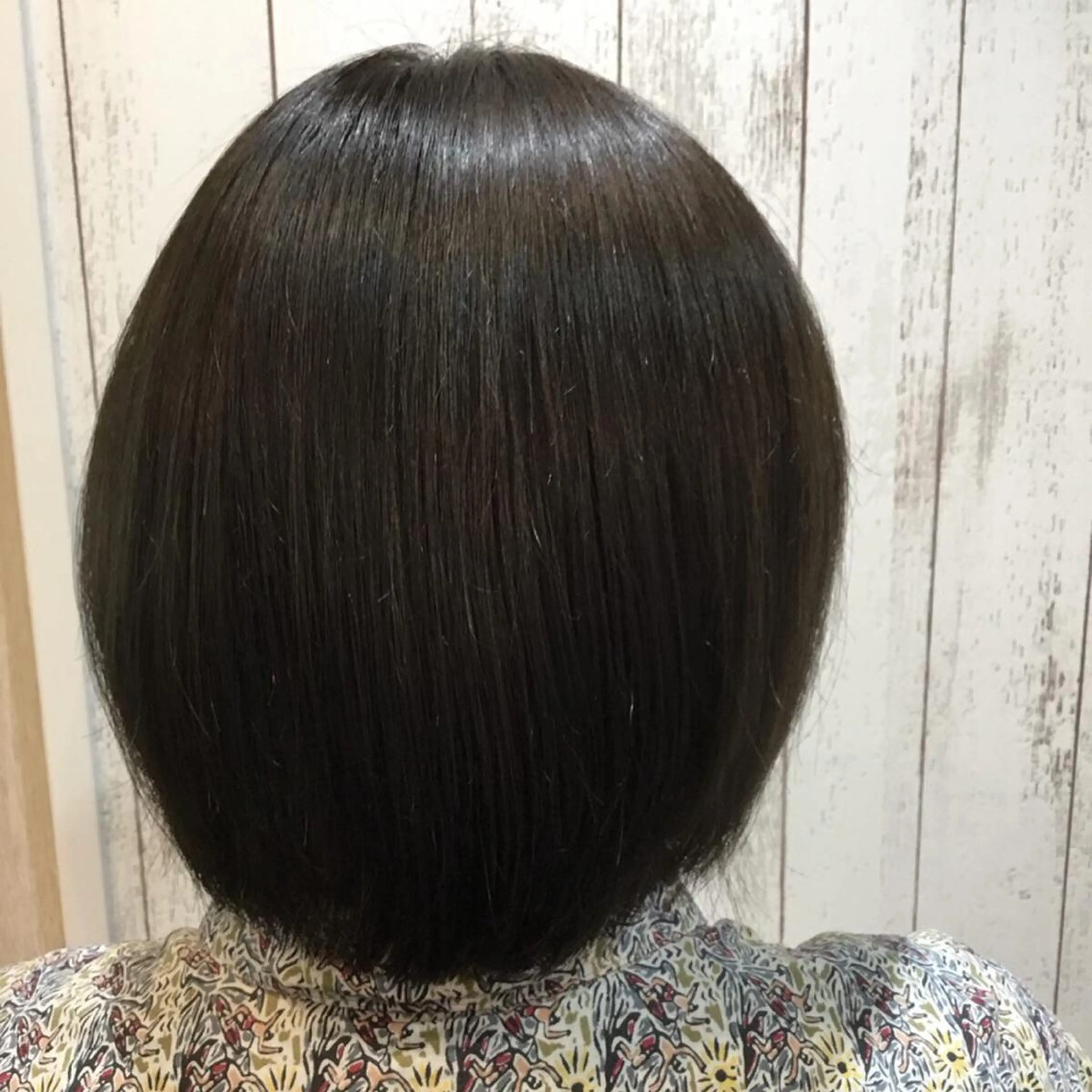 ミディアム カラー 金崎 新吾のヘアスタイル