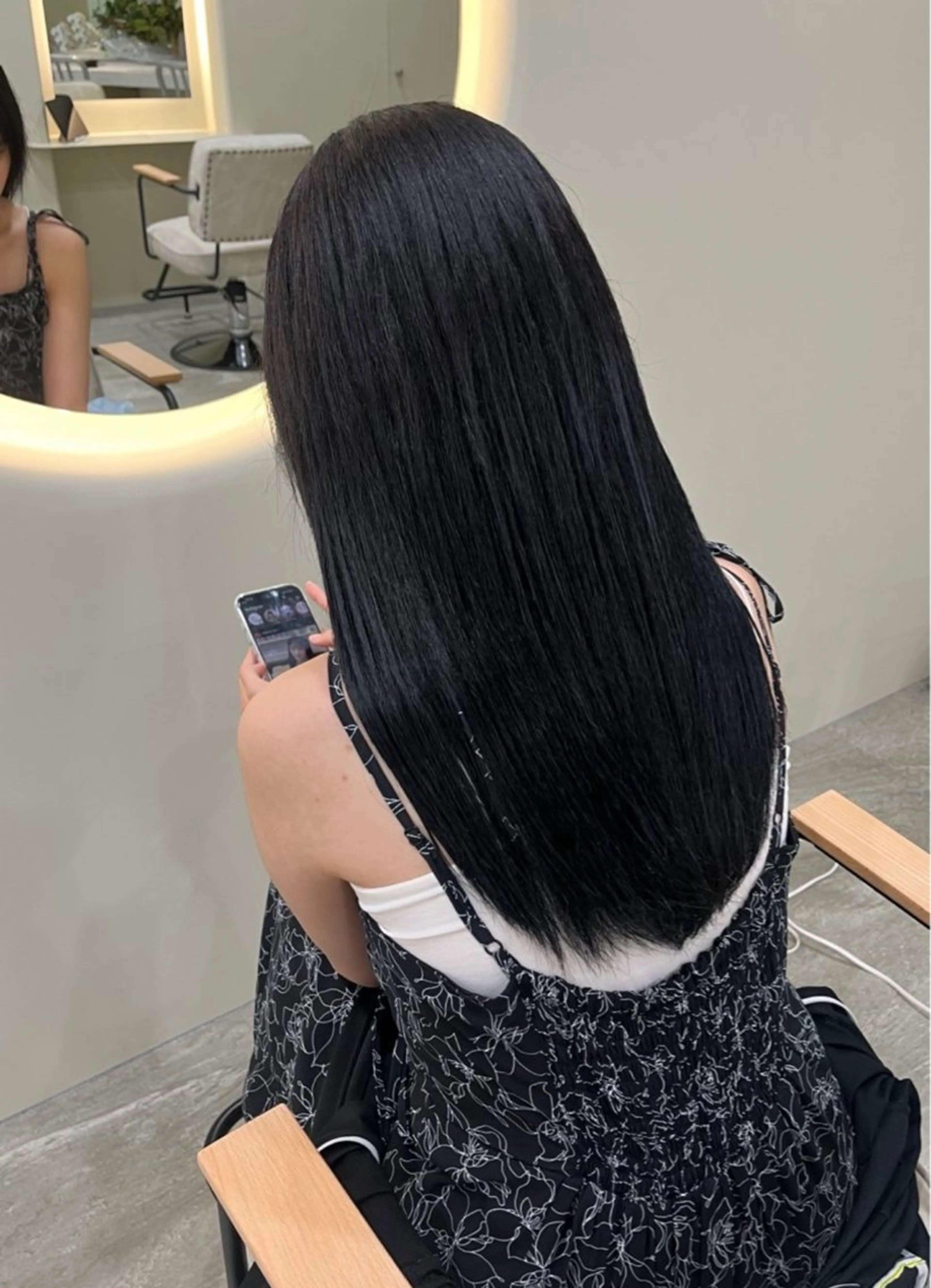 ロング カラー uni/haruhi ☀️透明感カラーのヘアスタイル