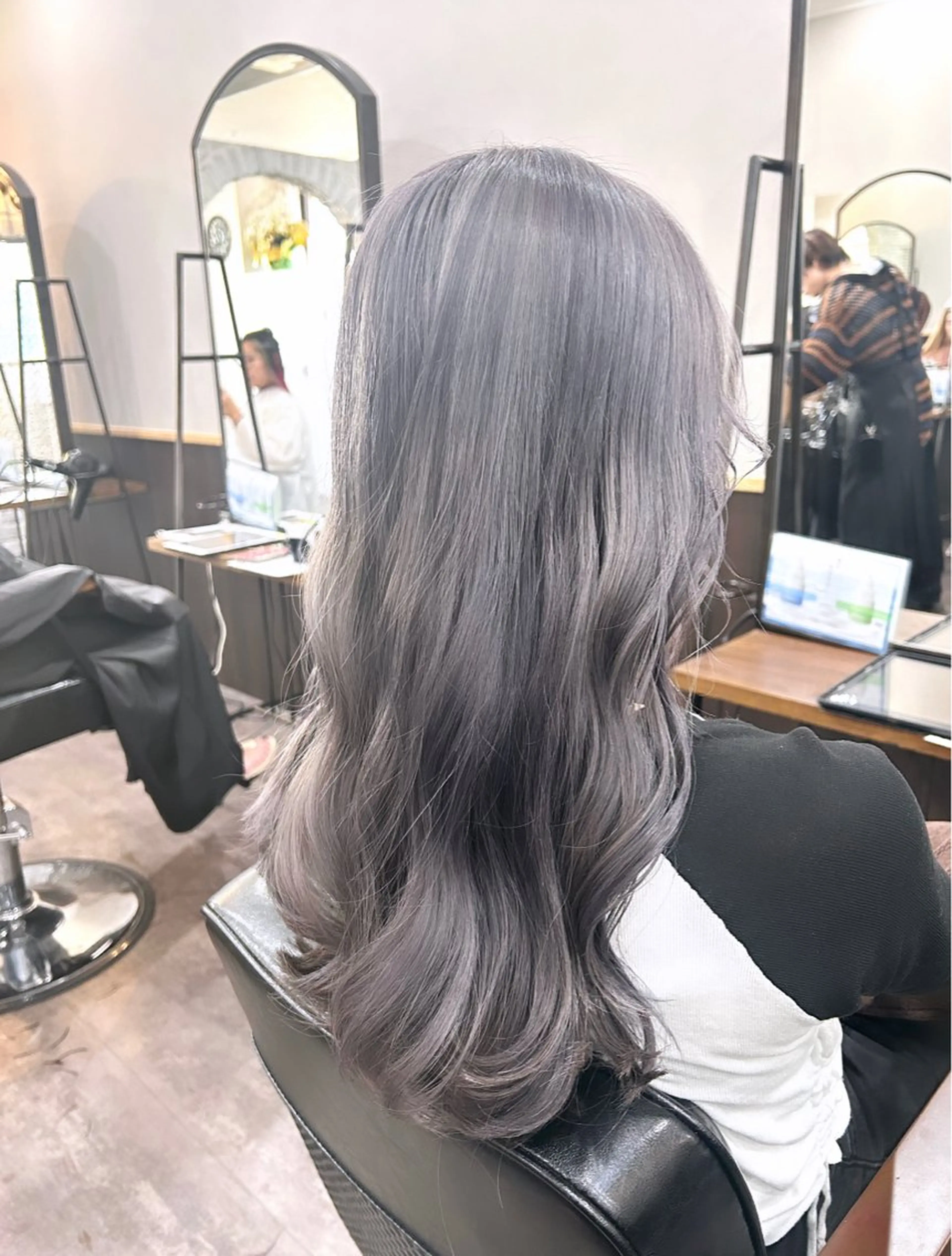 ロング カラー カット ヘアカラー トリートメント 🦄🩵YUNA 🩵🦄のヘアスタイル