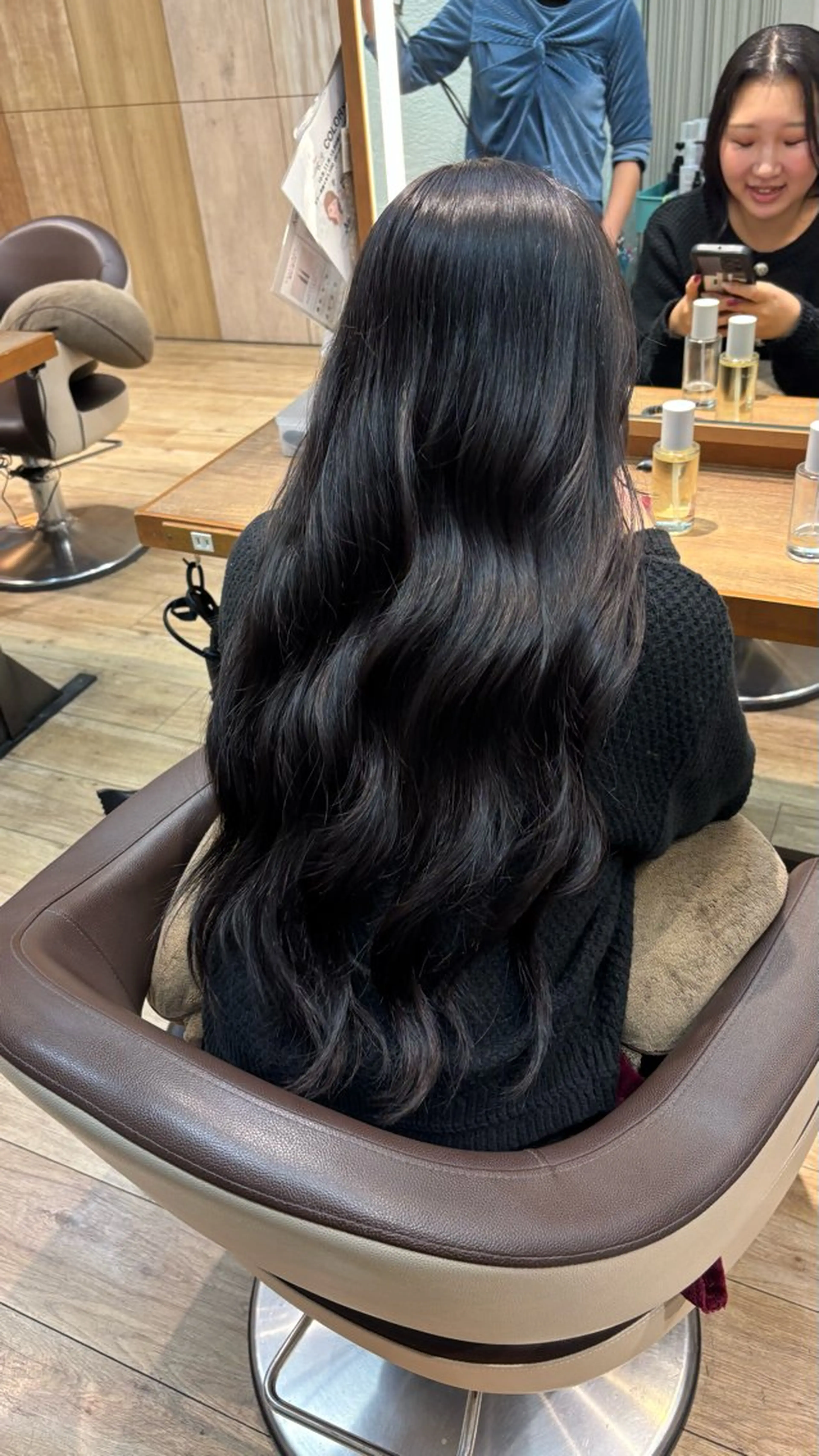 ロング カラー ブラウンカラー 透明感カラー ダークブラウン ヘアカラー ナチュラルヘア🫧 ナナミのヘアスタイル