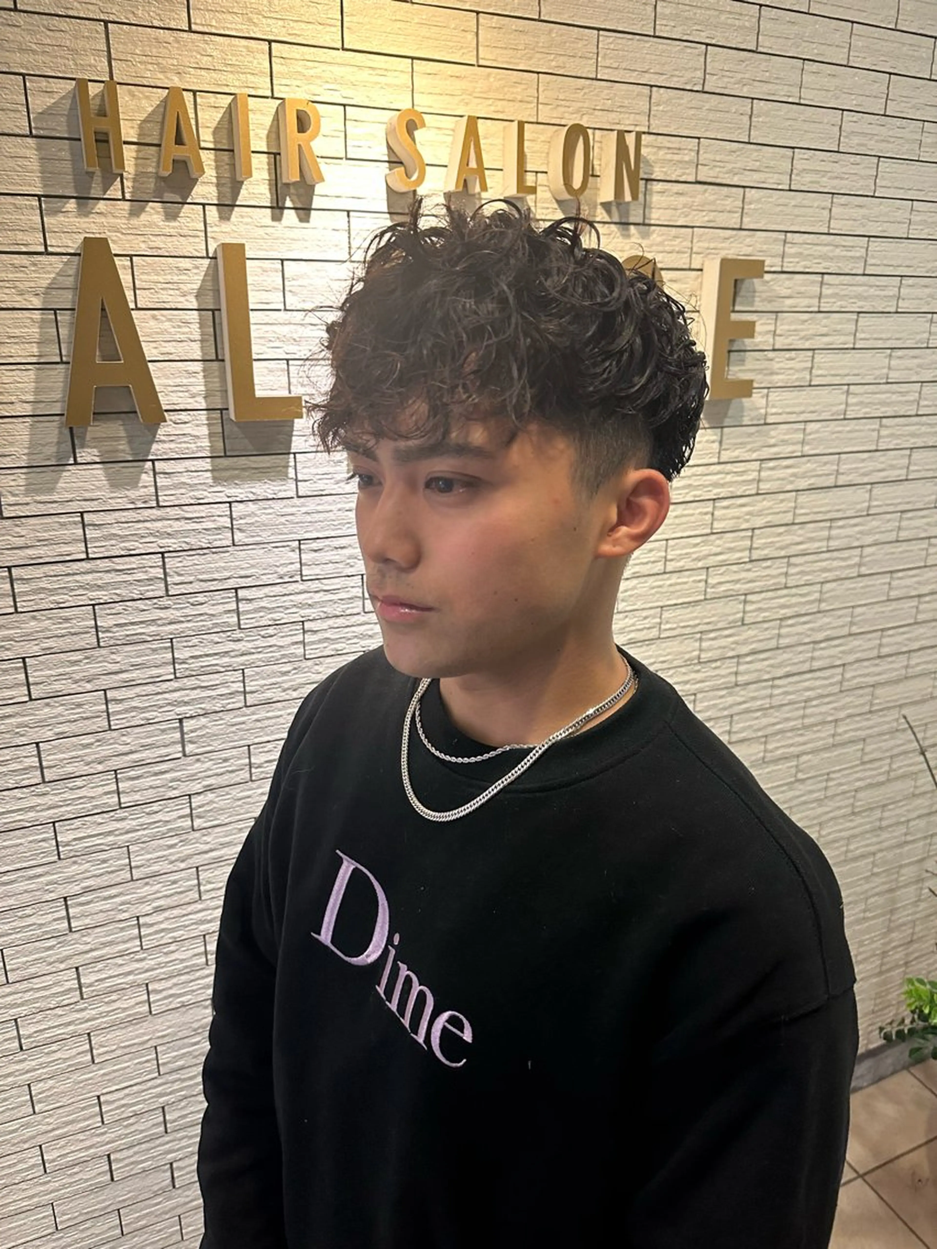 ショート パーマ 三宅 壱輝のヘアスタイル