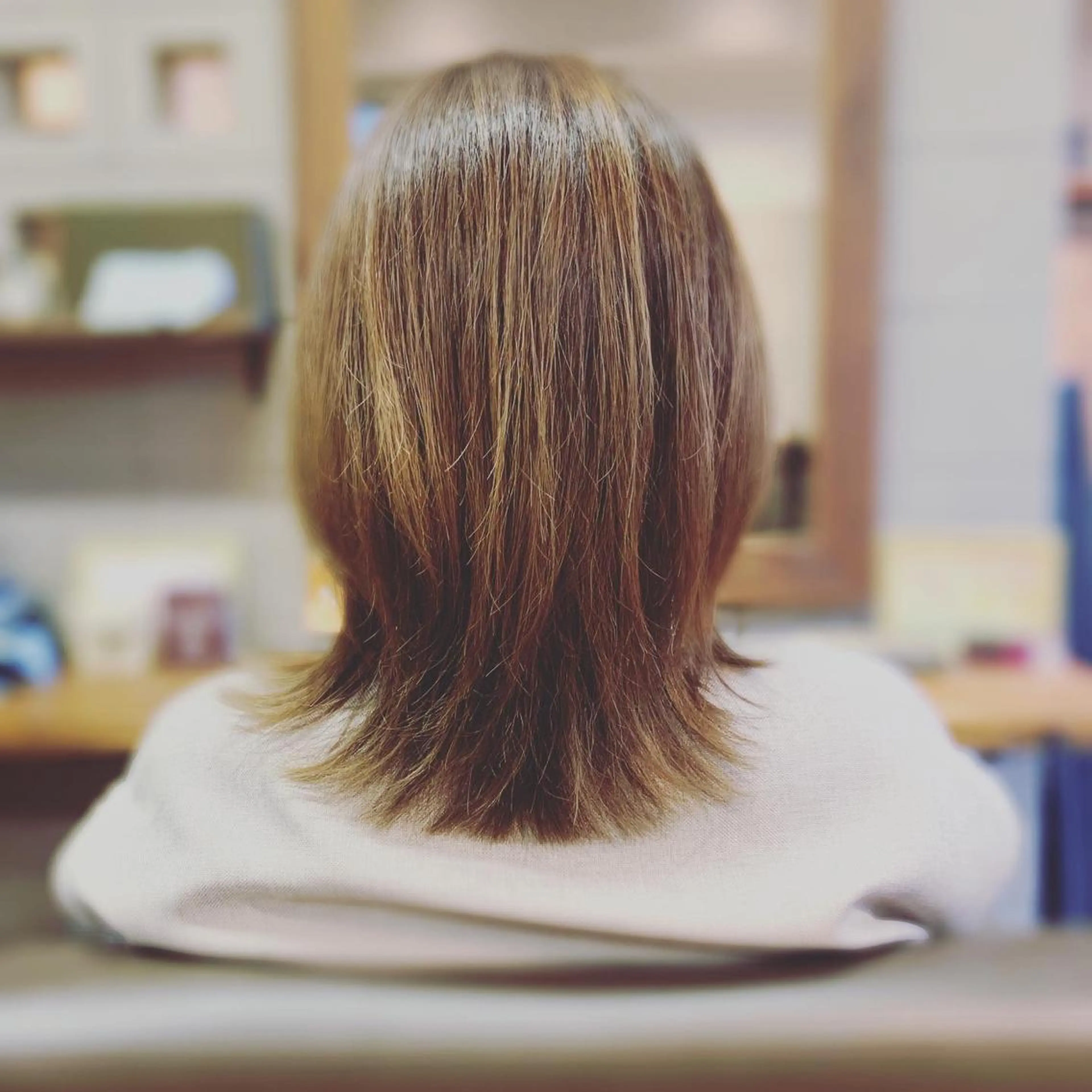 ミディアム カラー ブリーチ BLISE Akazawaのマツエク・マツパデザイン