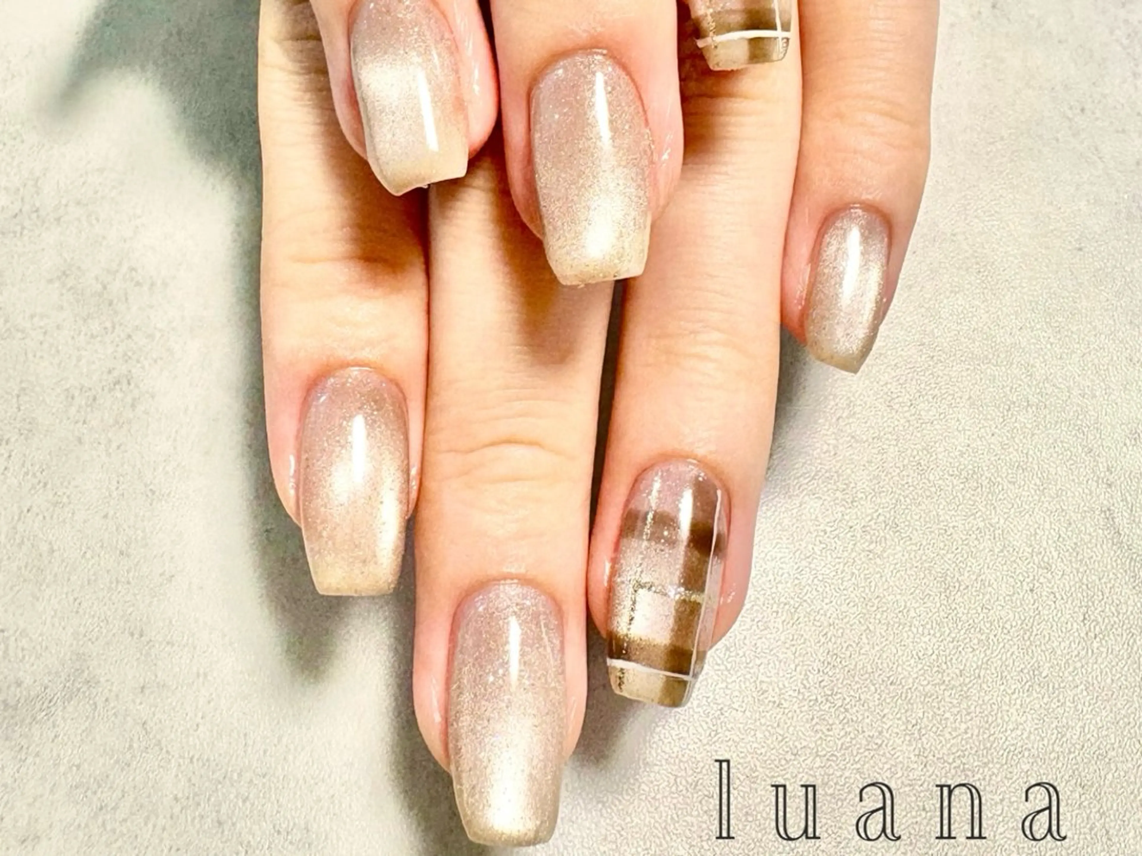 ネイル フットネイル ジェルネイル 韓国ネイル マグネットネイル 持ち込み luana ネイルサロンのネイルデザイン