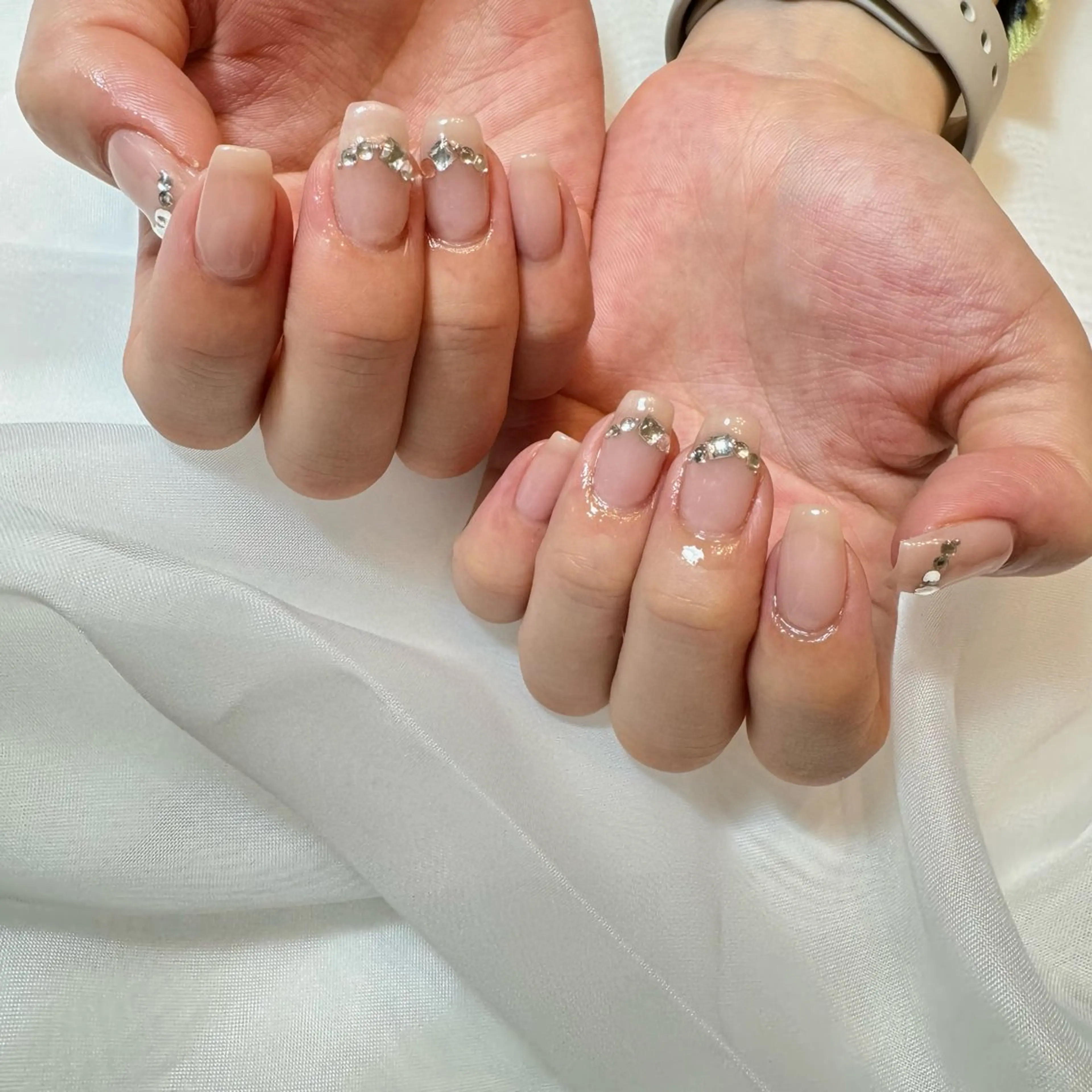 ネイル Aulu'bネイル ボディージュエリーのネイルデザイン