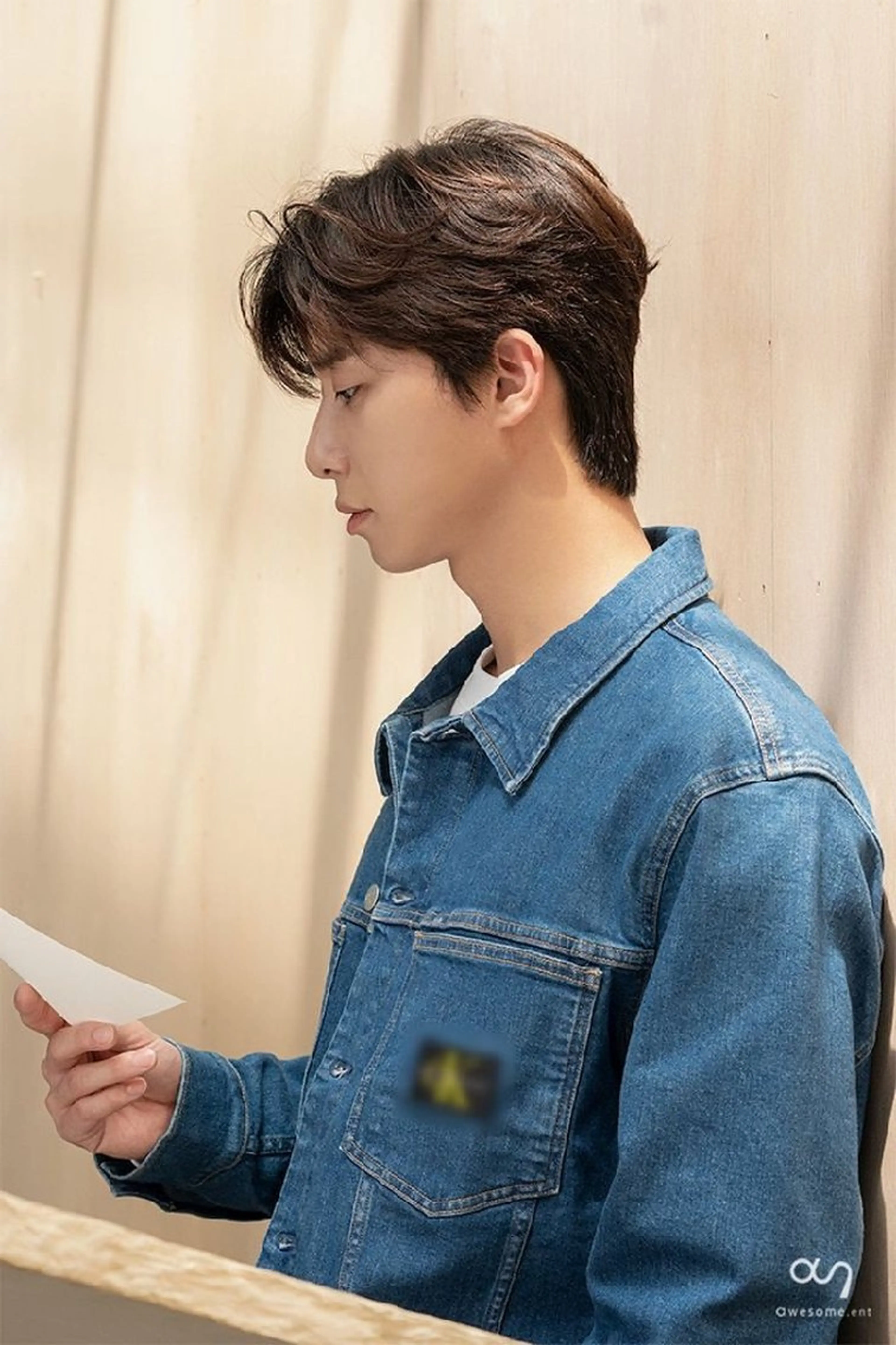 メンズ ショート センターパート 刈り上げ カット サロウィン　神戸三宮店所属・三宮No.1ブリーチ 無しカラー/杉山太貴のヘアスタイル