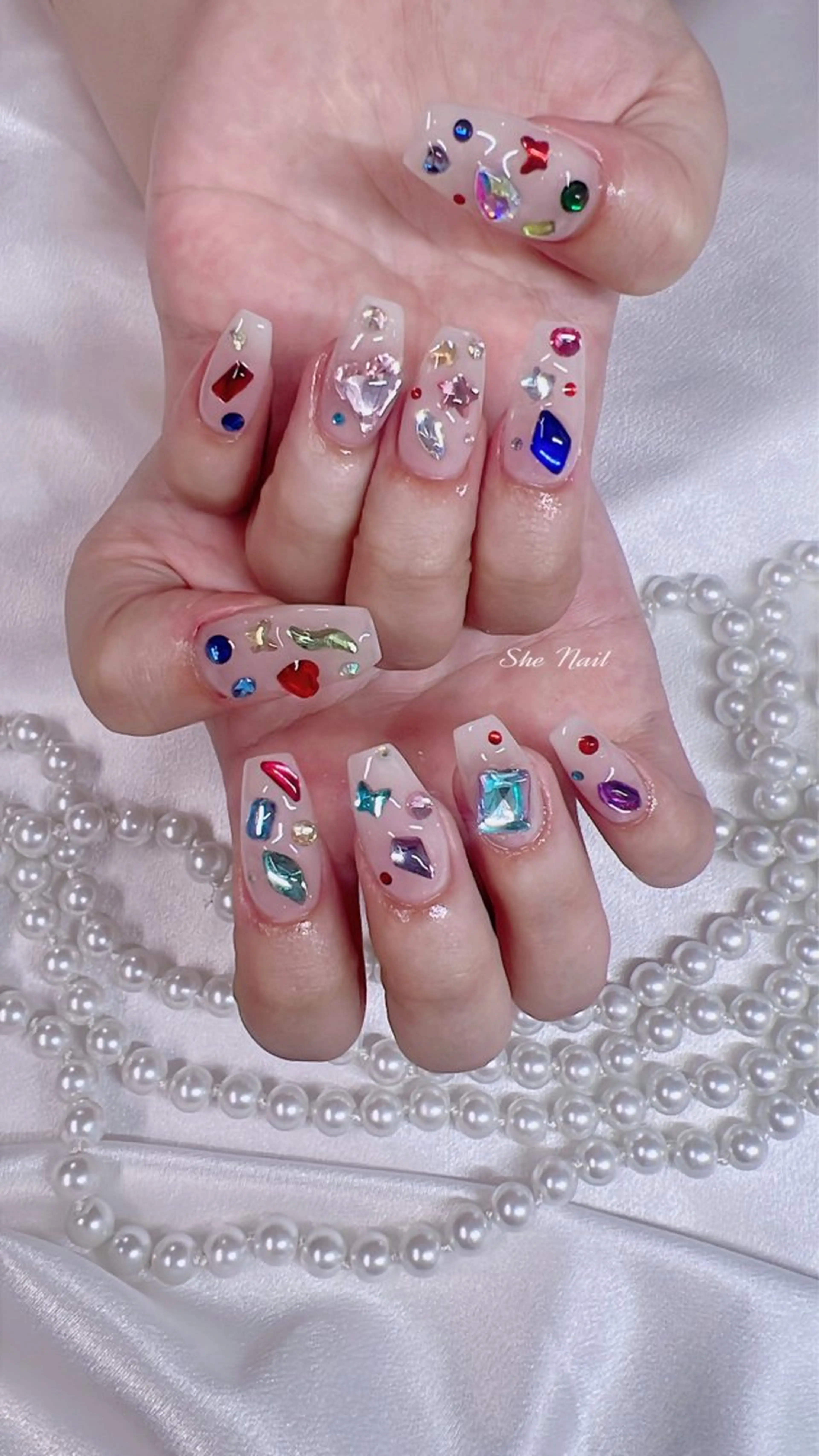 ネイル チークネイル フレンチネイル 持ち込み ワンカラーネイル シンプルネイル She Nail所属・ISA_ BELLAのネイルデザイン