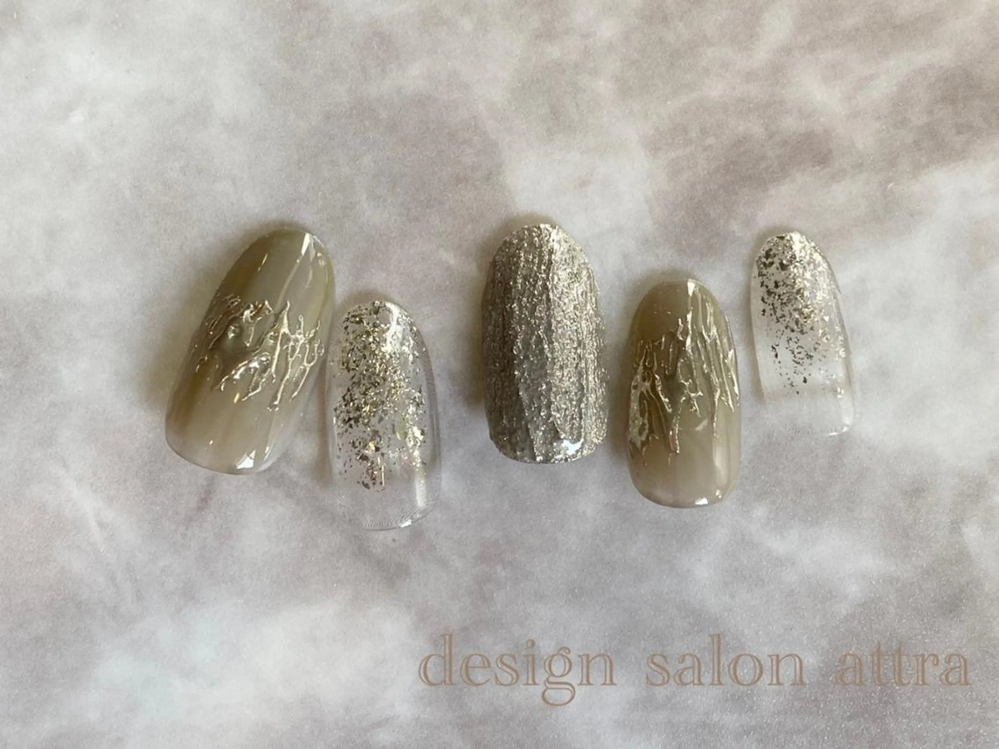 ネイル ニュアンスネイル ハンドネイル 根津 綾子のネイルデザイン