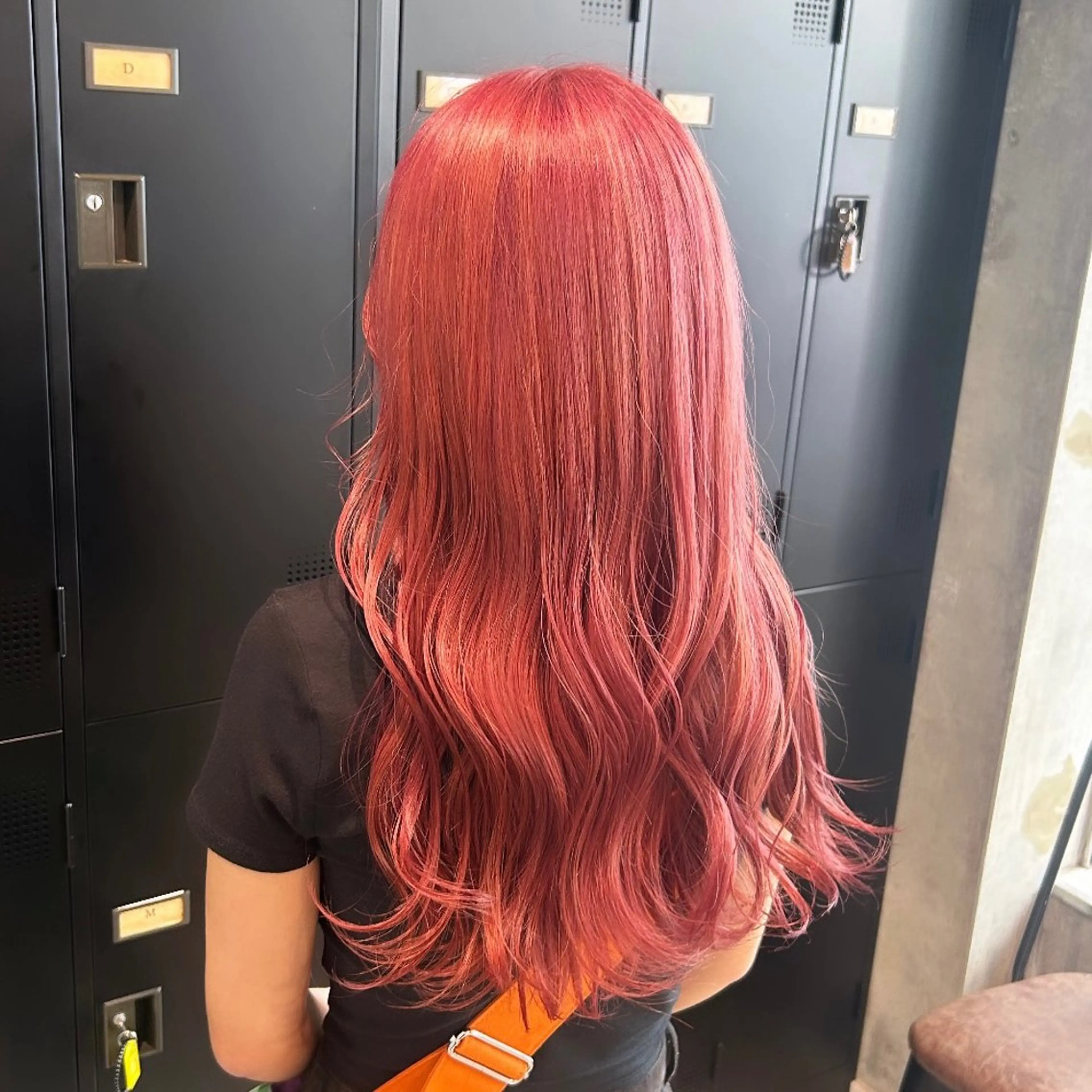 ロング カラー ピンクカラー カット ヘアカラー デザインカラー 🥨HAZUKiのヘアスタイル