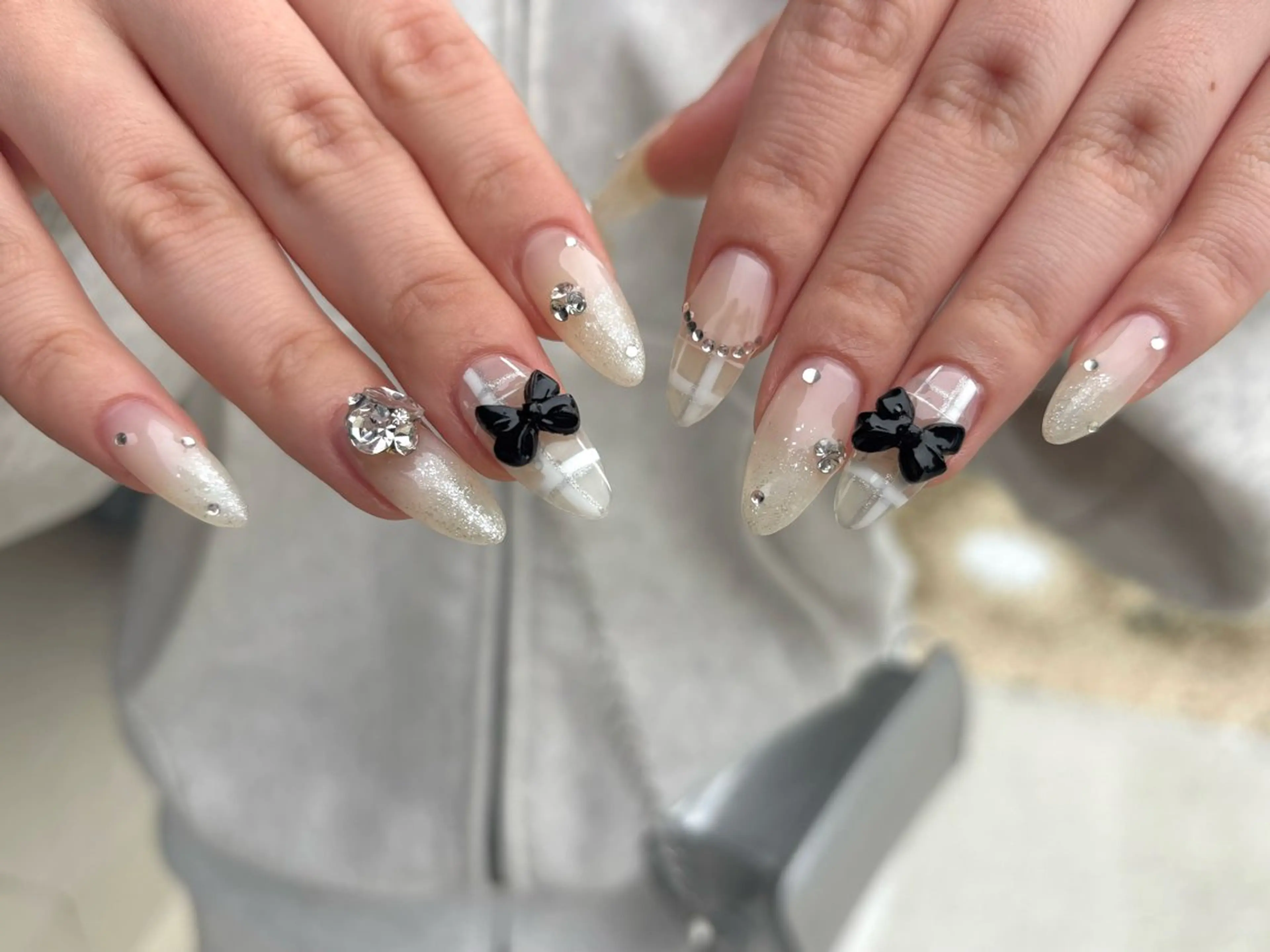 ネイル 長さ出し グラデーション ラメ(グリッター) ラメグラデーション nayu nailのネイルデザイン