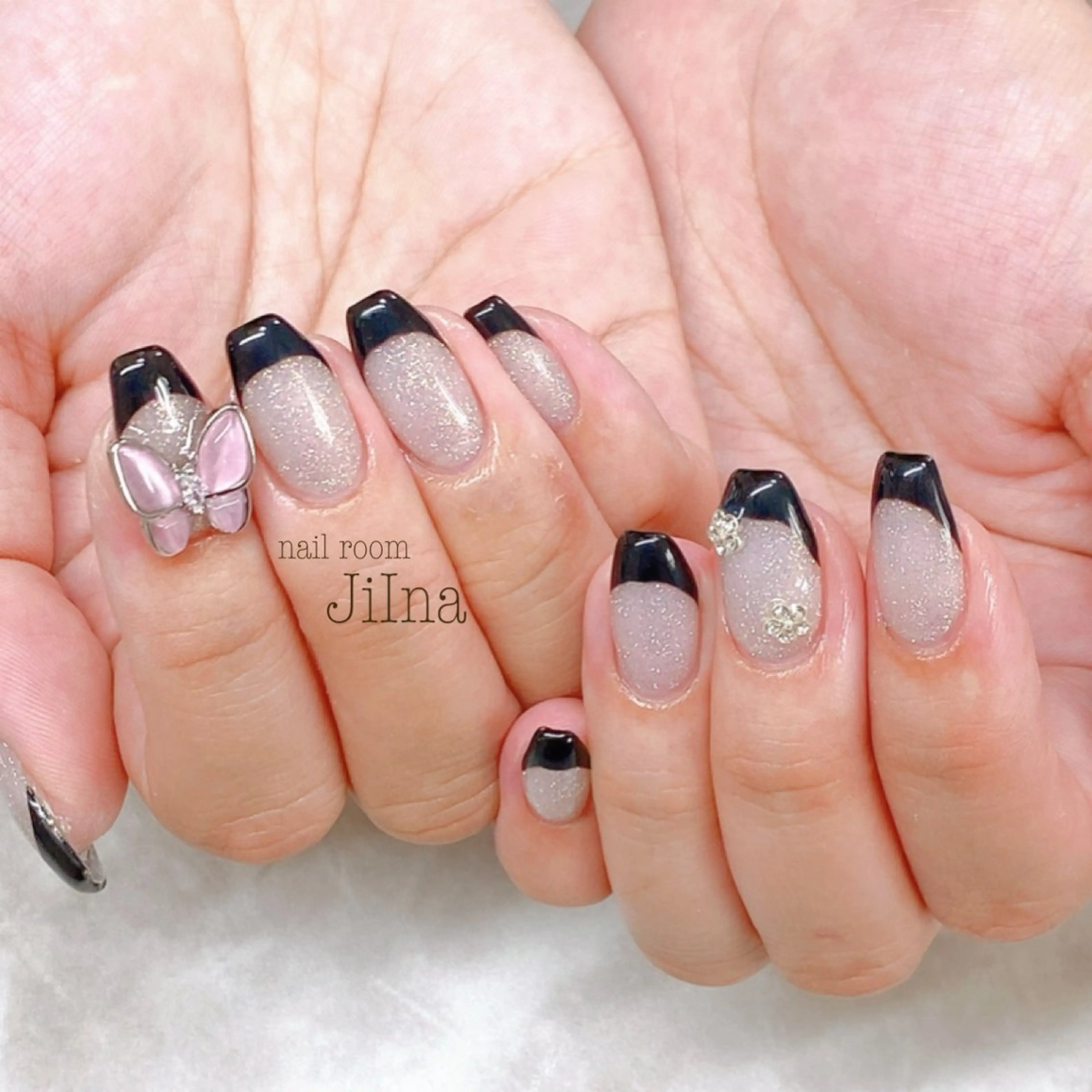 ネイル フラッシュネイル フレンチネイル JiIna nailのネイルデザイン