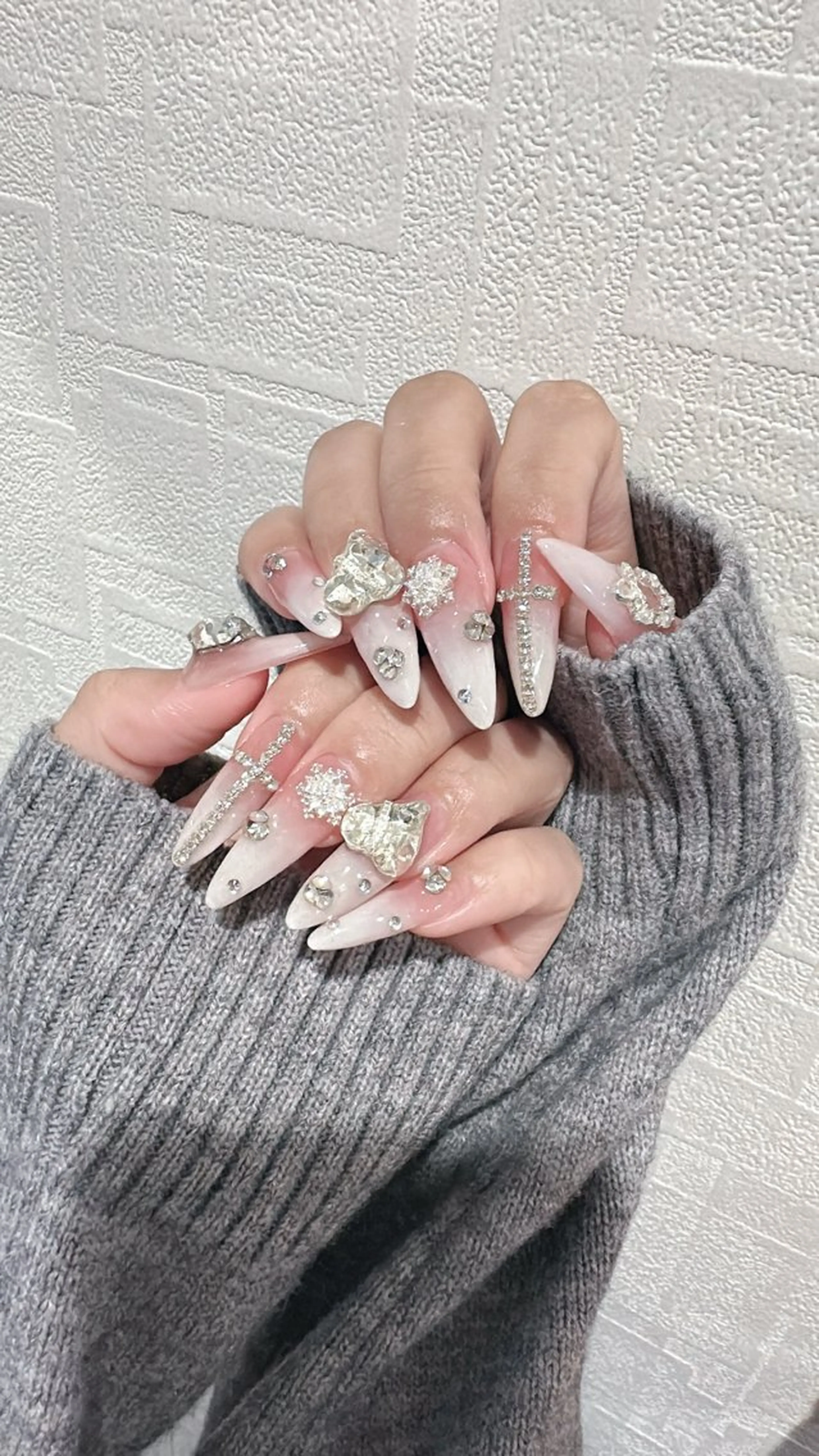 ネイル 冬ネイル クリスマス ハンドネイル D-BEAUTY Nailsalonのネイルデザイン