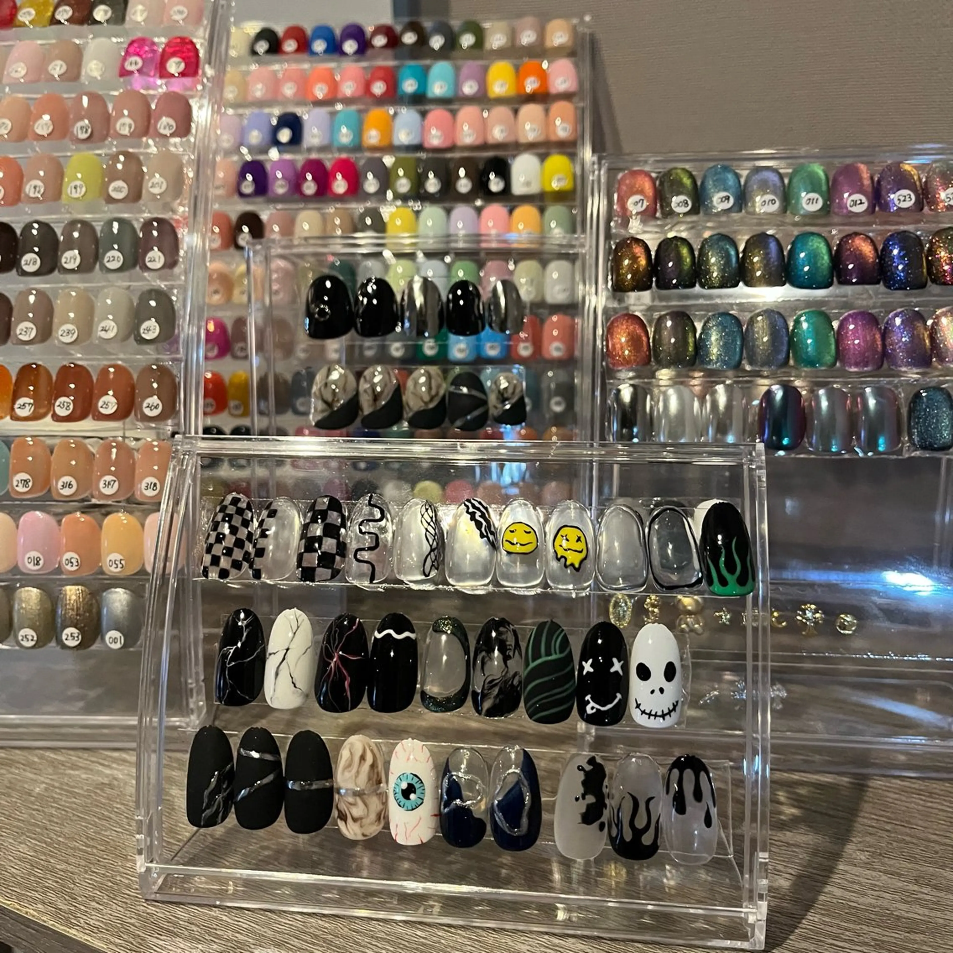 ネイル アートネイル L-shine所属・メンズネイル専門店 ⭐︎大人男子空間⭐︎のネイルデザイン