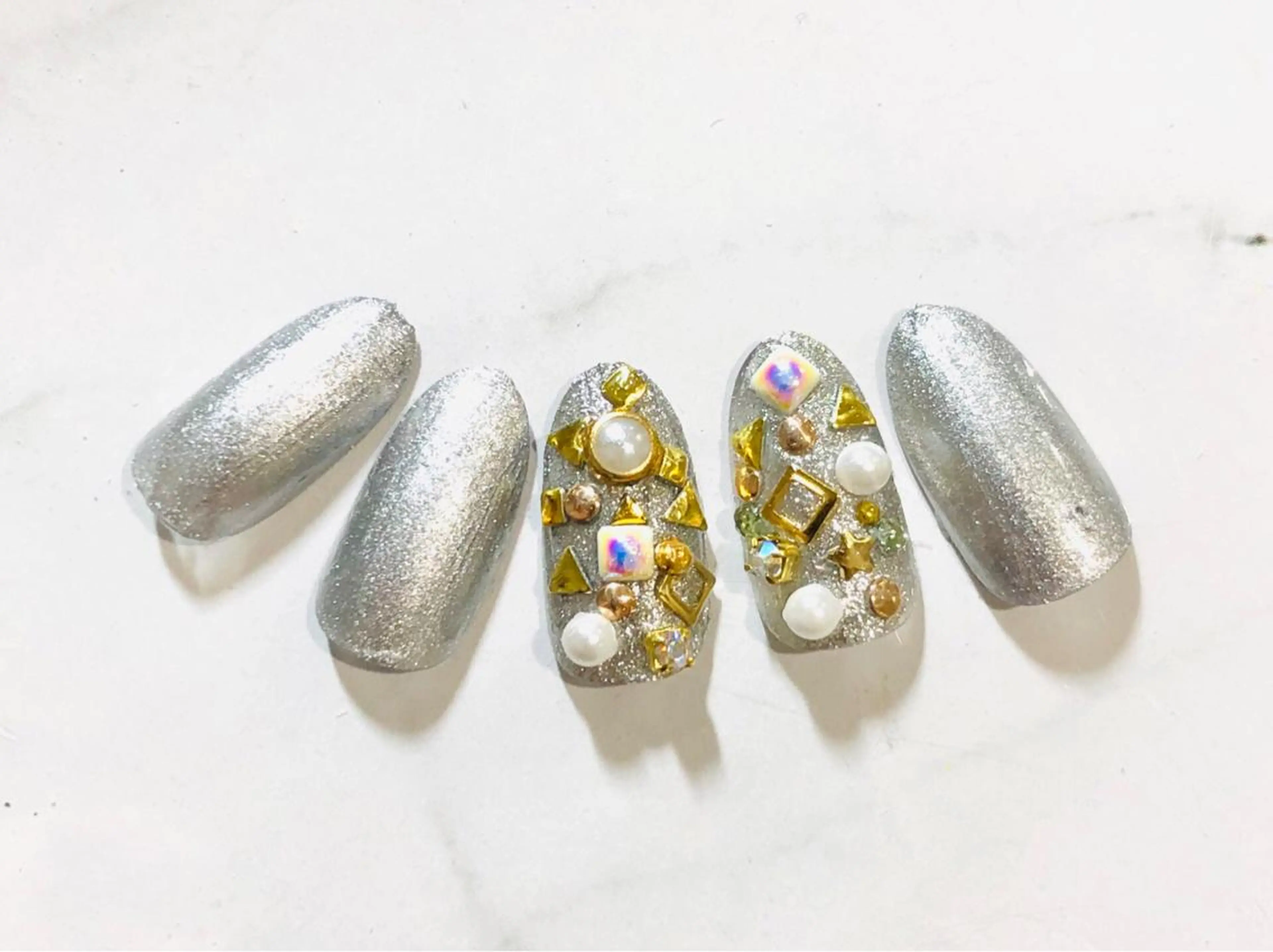 ネイル Ｈ3（エイチスリー）所属・H3 hitoのネイルデザイン