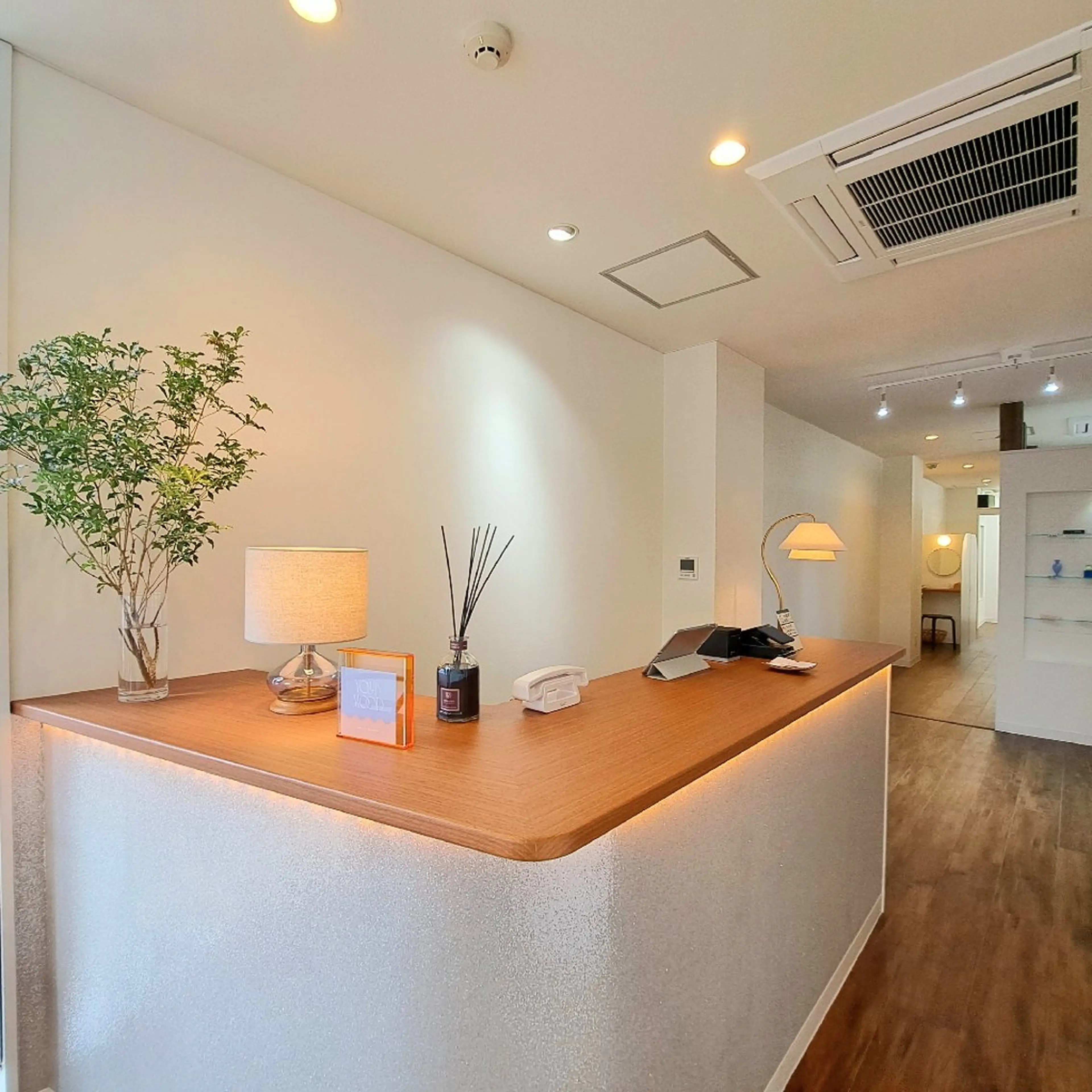 マツエク・マツパ iplus まつげ、眉毛、耳つぼのマツエク・マツパデザイン