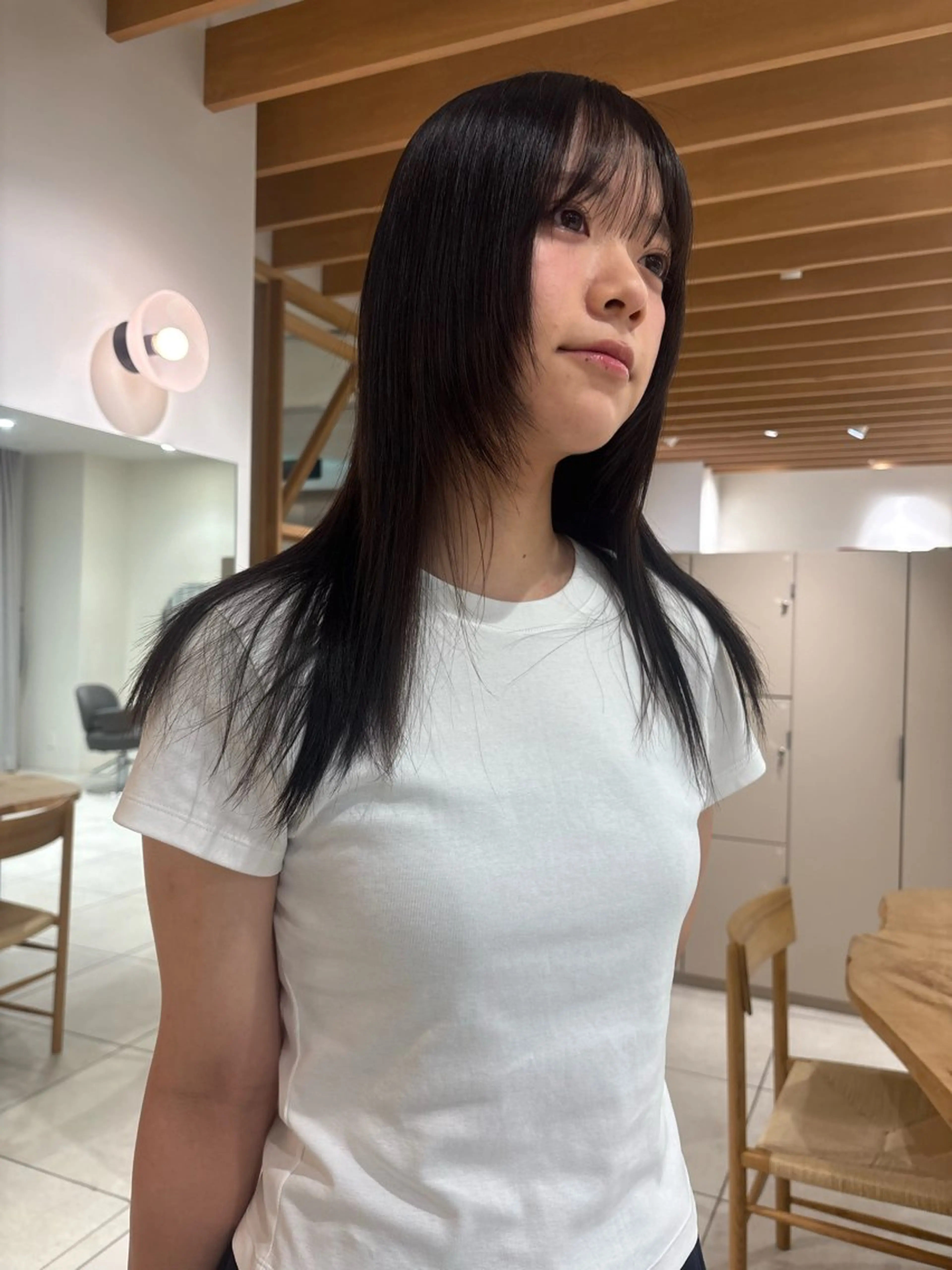 セミロング パーマ セミロングパーマ 酸性ストレート ストレートパーマ 透明感カラー/ アイブロウリフトのヘアスタイル