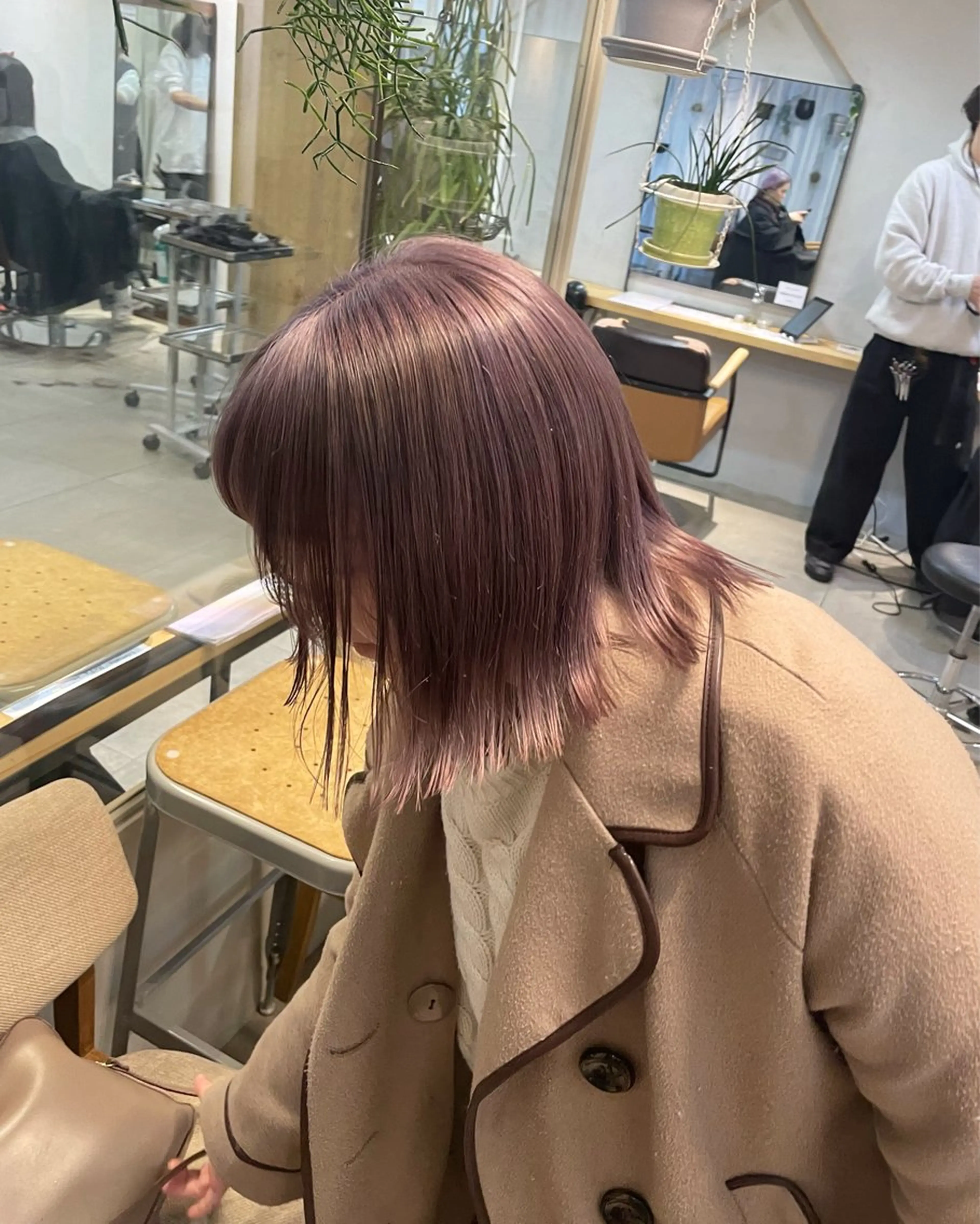 ショート カラー ヘアカラー トリートメント ミルクティー× グレージュMOMOのヘアスタイル