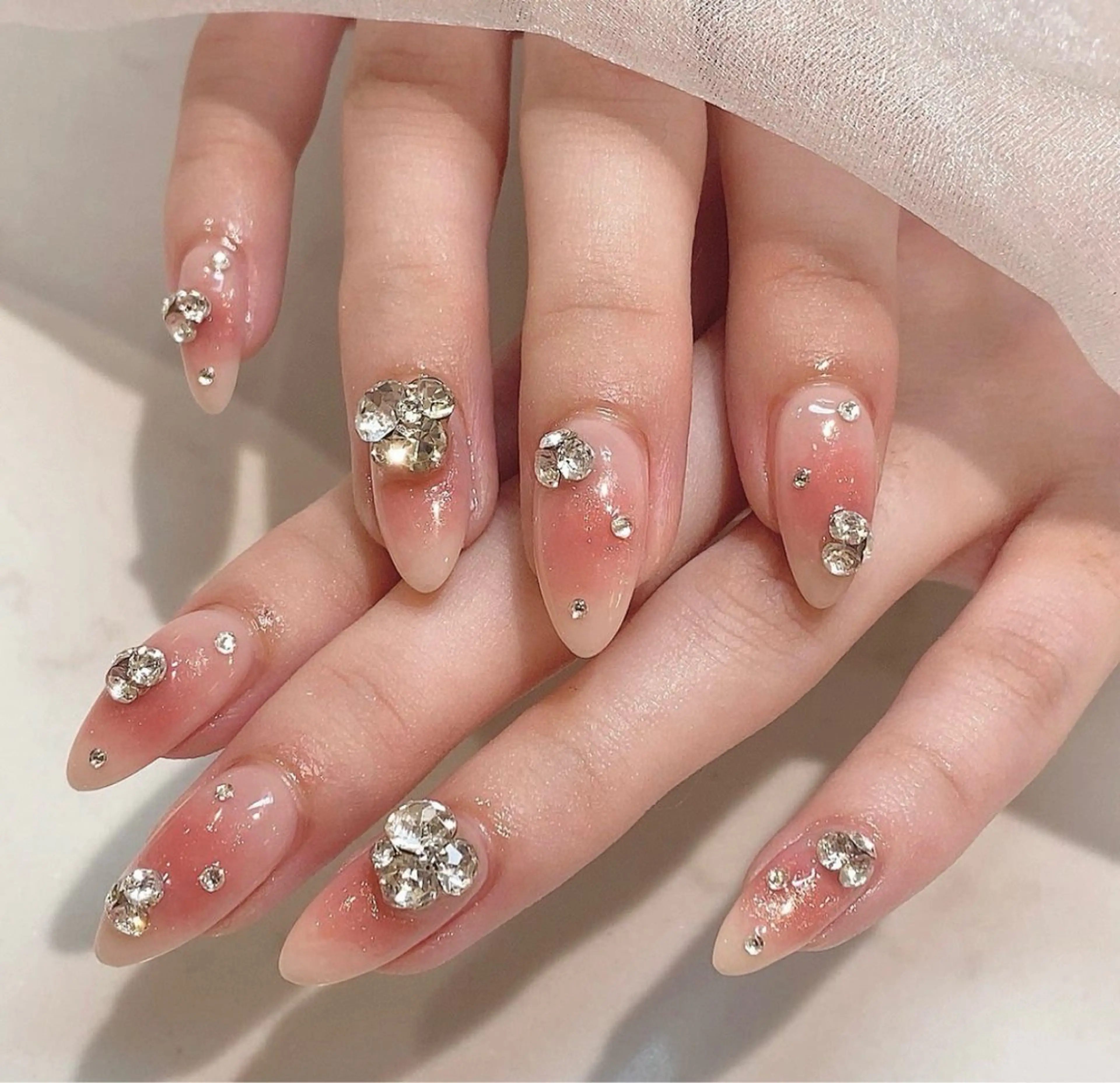 ネイル ハンドネイル ハンドケア UniqueNail 長さだし専門店のネイルデザイン