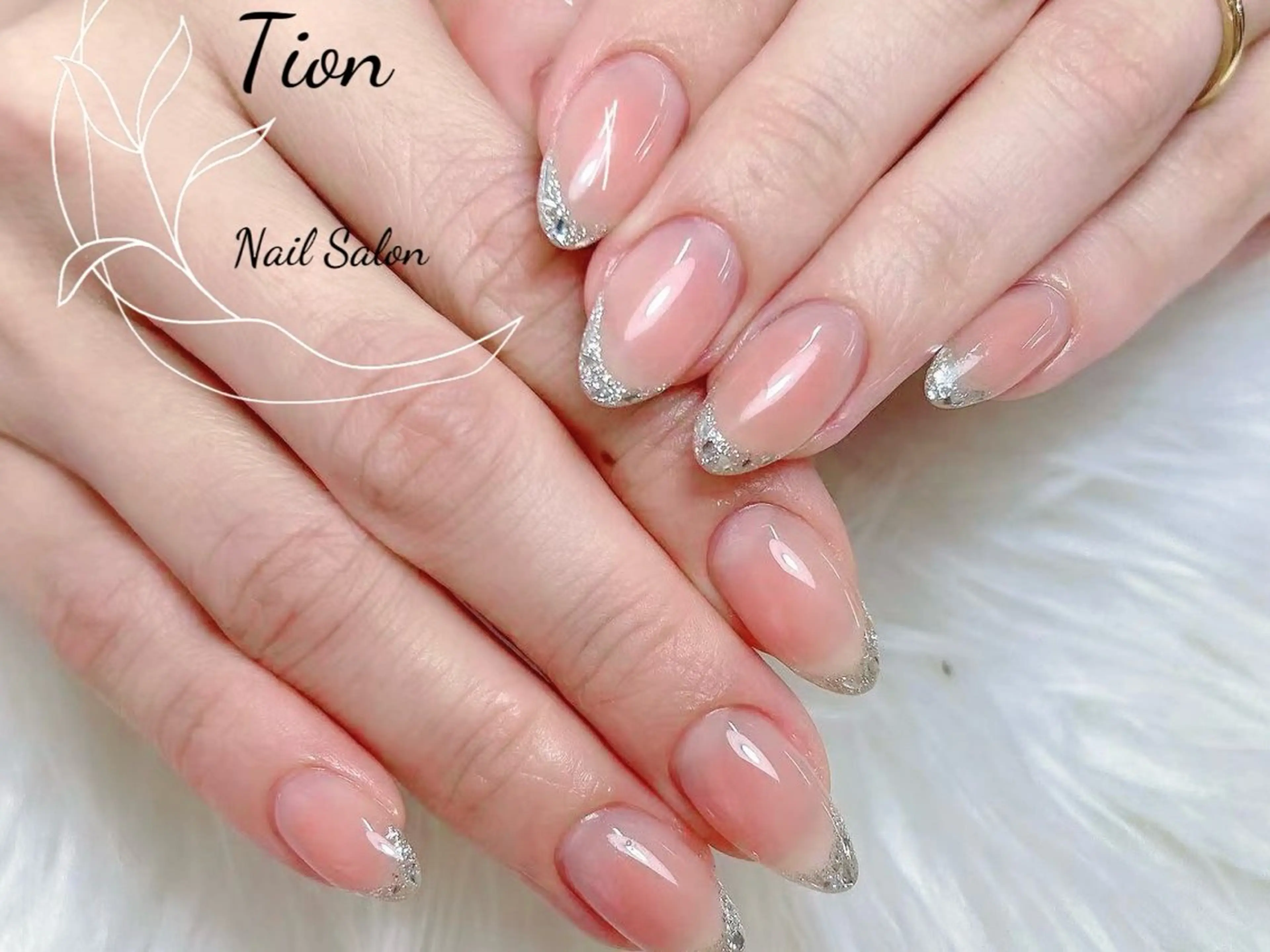 ネイル チークネイル 長さ出し フットネイル フレンチネイル ジェルネイル Nailsalon Tion武蔵小杉店所属・Nailsalon Tion武蔵小杉店のネイルデザイン