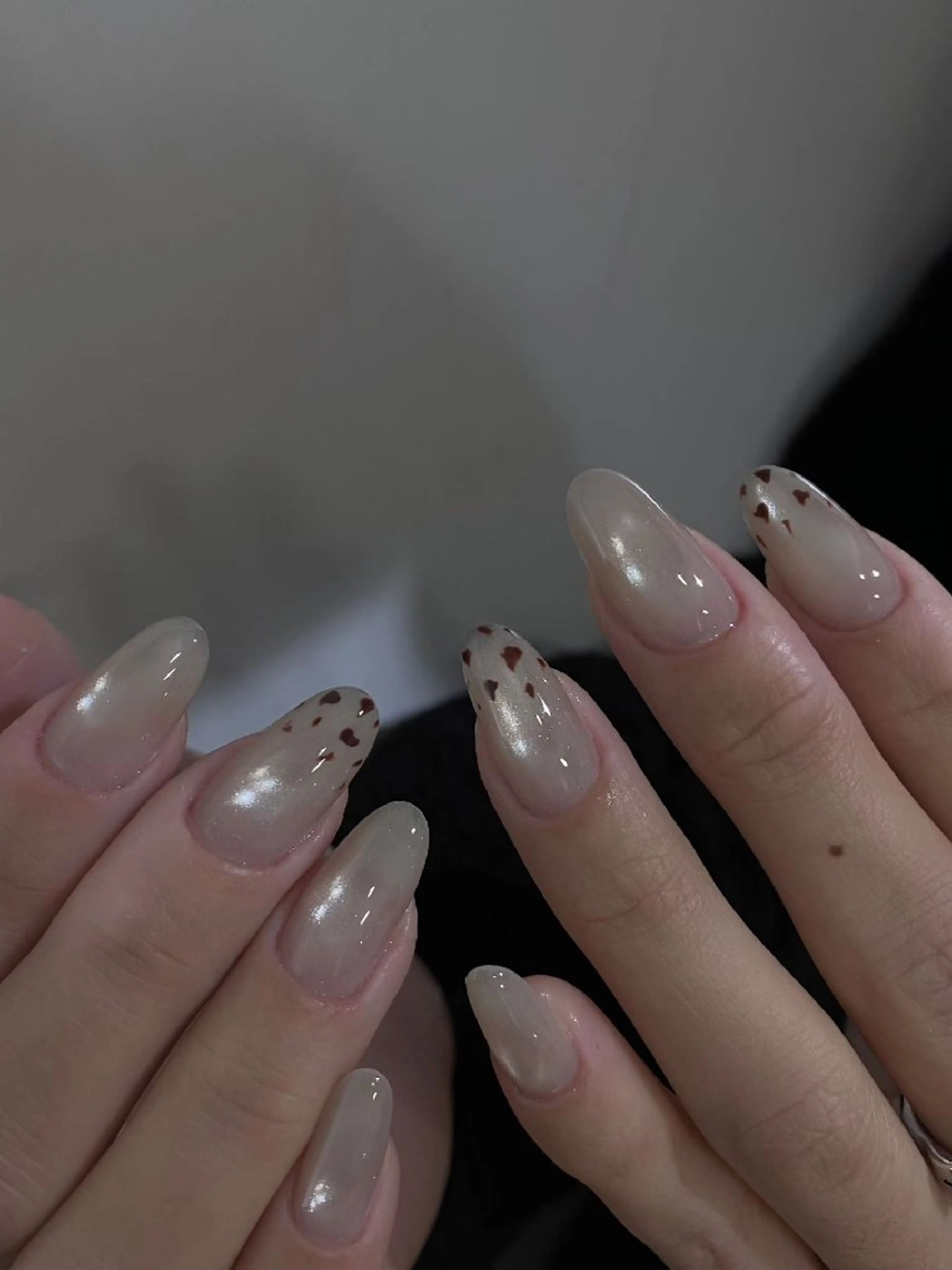 ネイル チークネイル フレンチネイル ジェルネイル ガーリー キラキラネイル ハンドネイル UM Nail Salonのネイルデザイン
