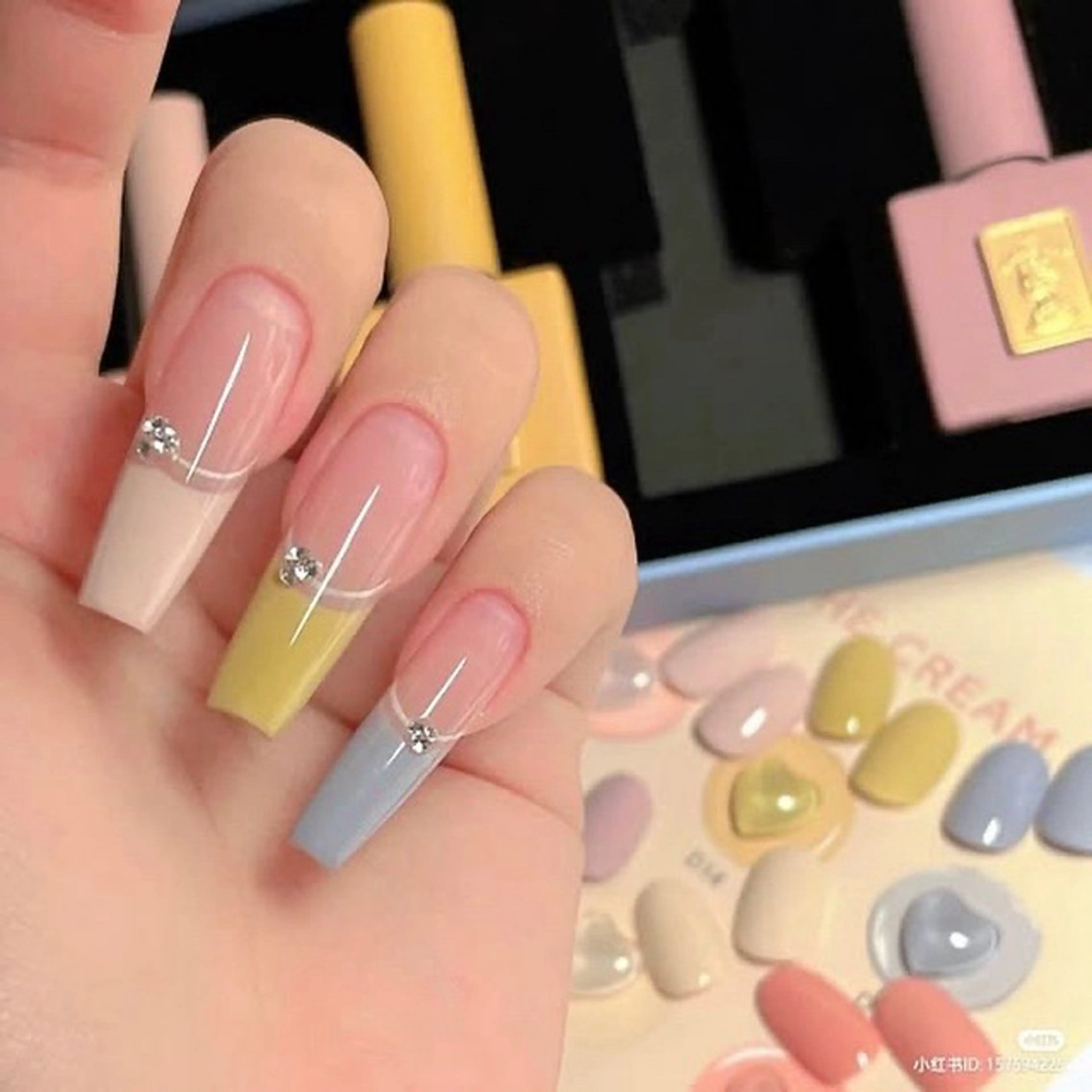 ネイル Queen Nail 柏店　クイーンネイルのネイルデザイン