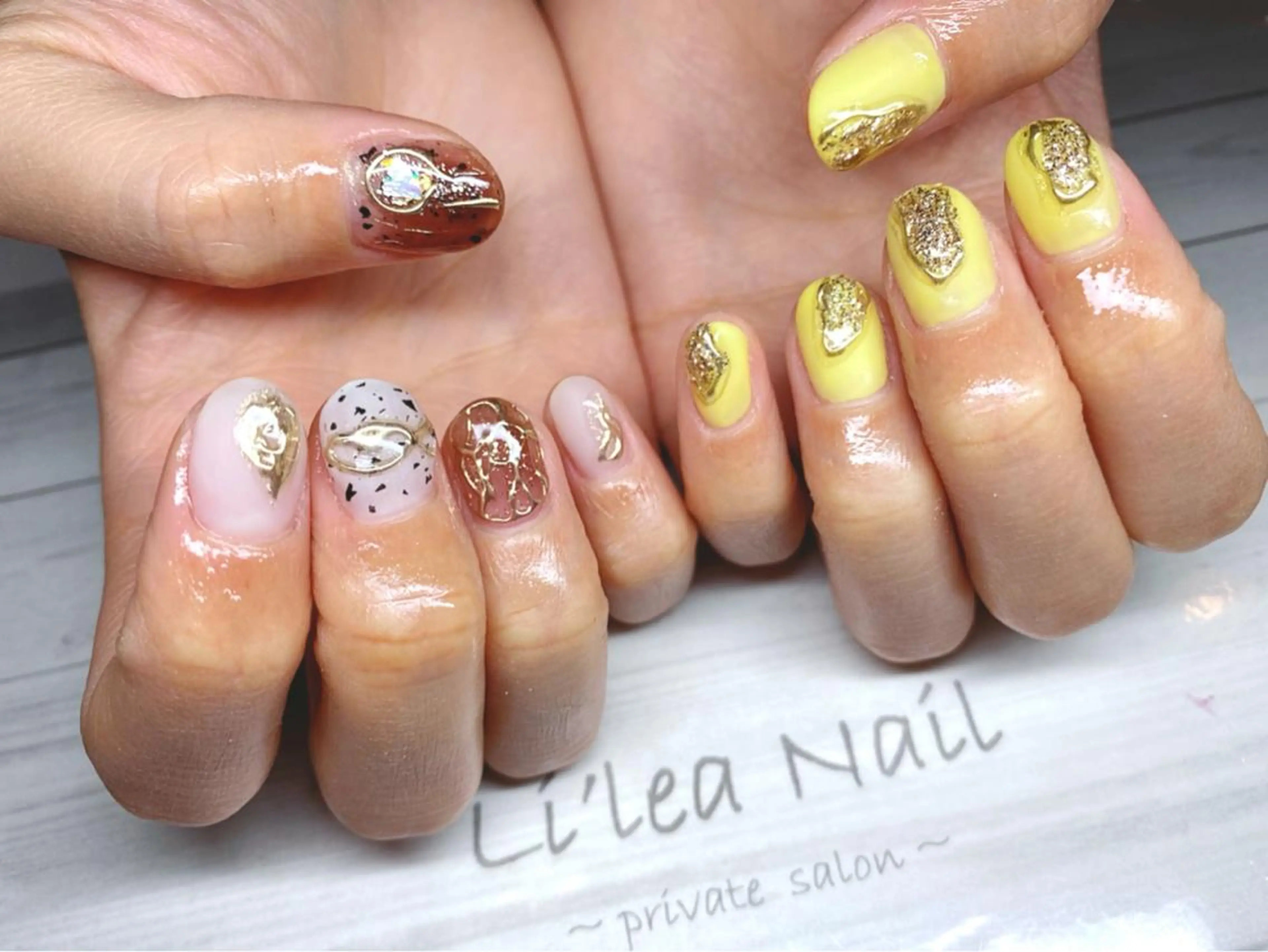 ネイル Li'leaNail AINAのネイルデザイン