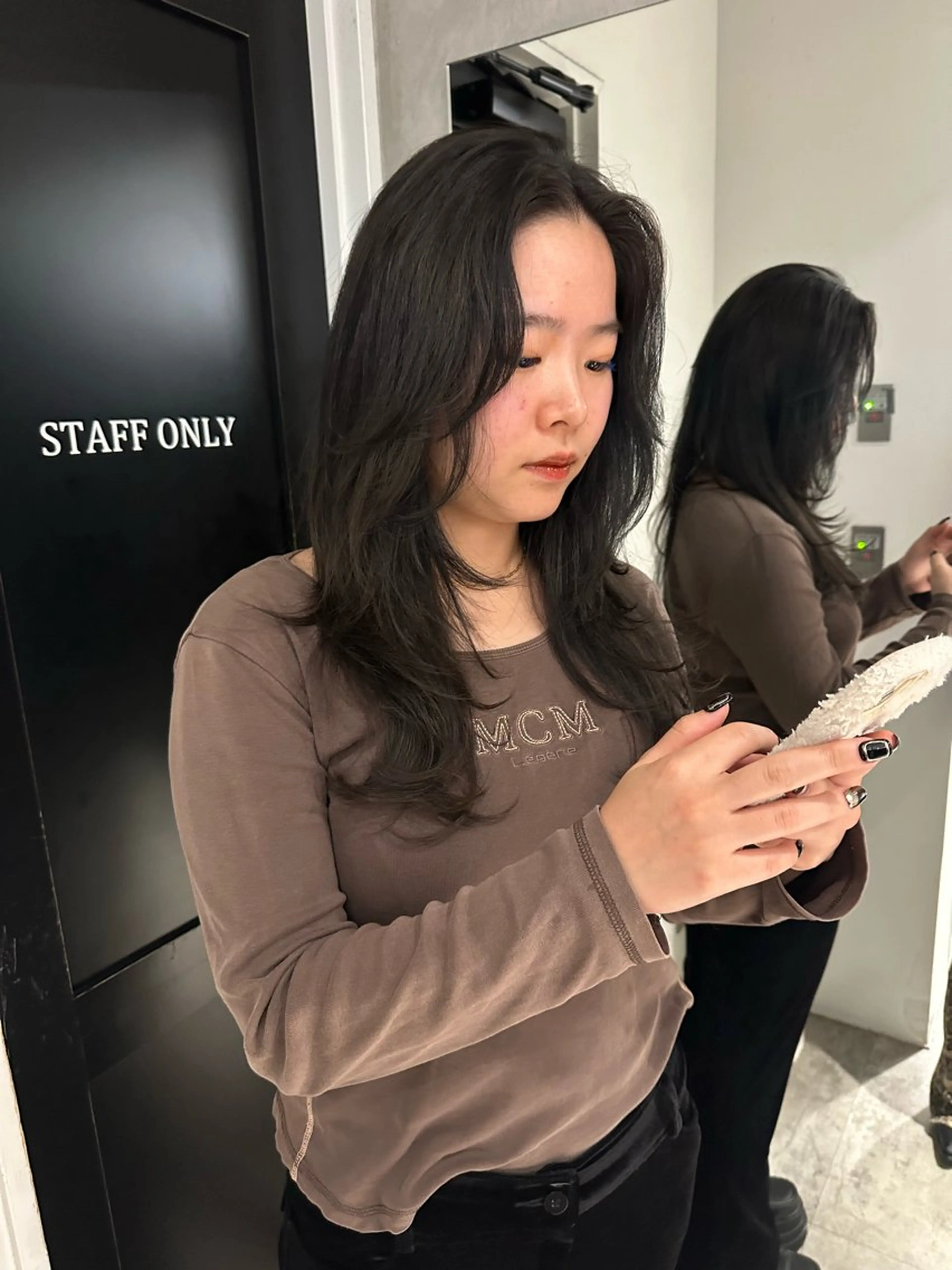 ロング カラー カット ヘアカラー トリートメント yurika☁️ 似合わせ｜レイヤーのヘアスタイル