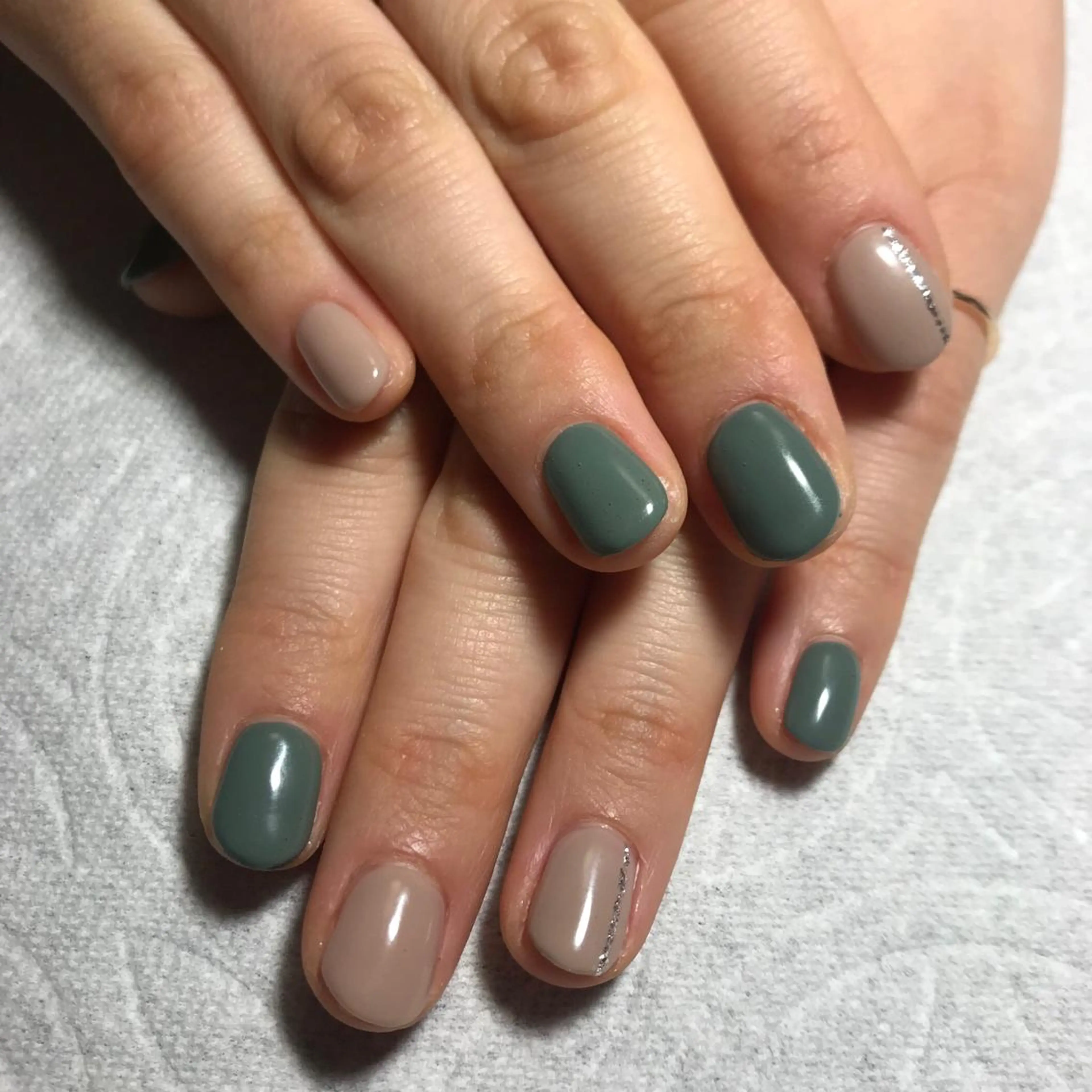 ネイル ECLAT エクラ所属・寺山 千鶴のネイルデザイン