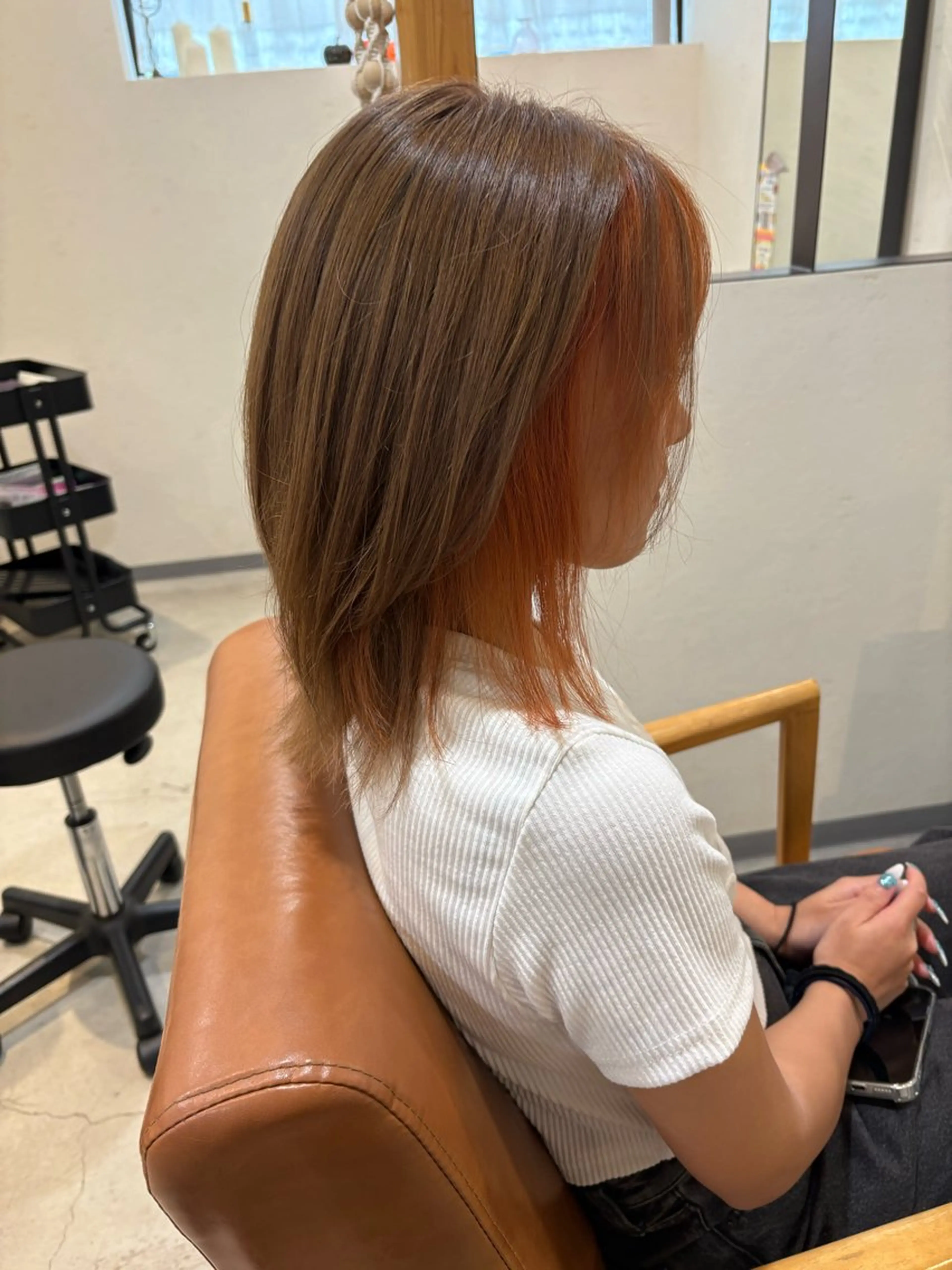 ミディアム 艶感暖色カラー /透明感/瀬戸山舞のヘアスタイル