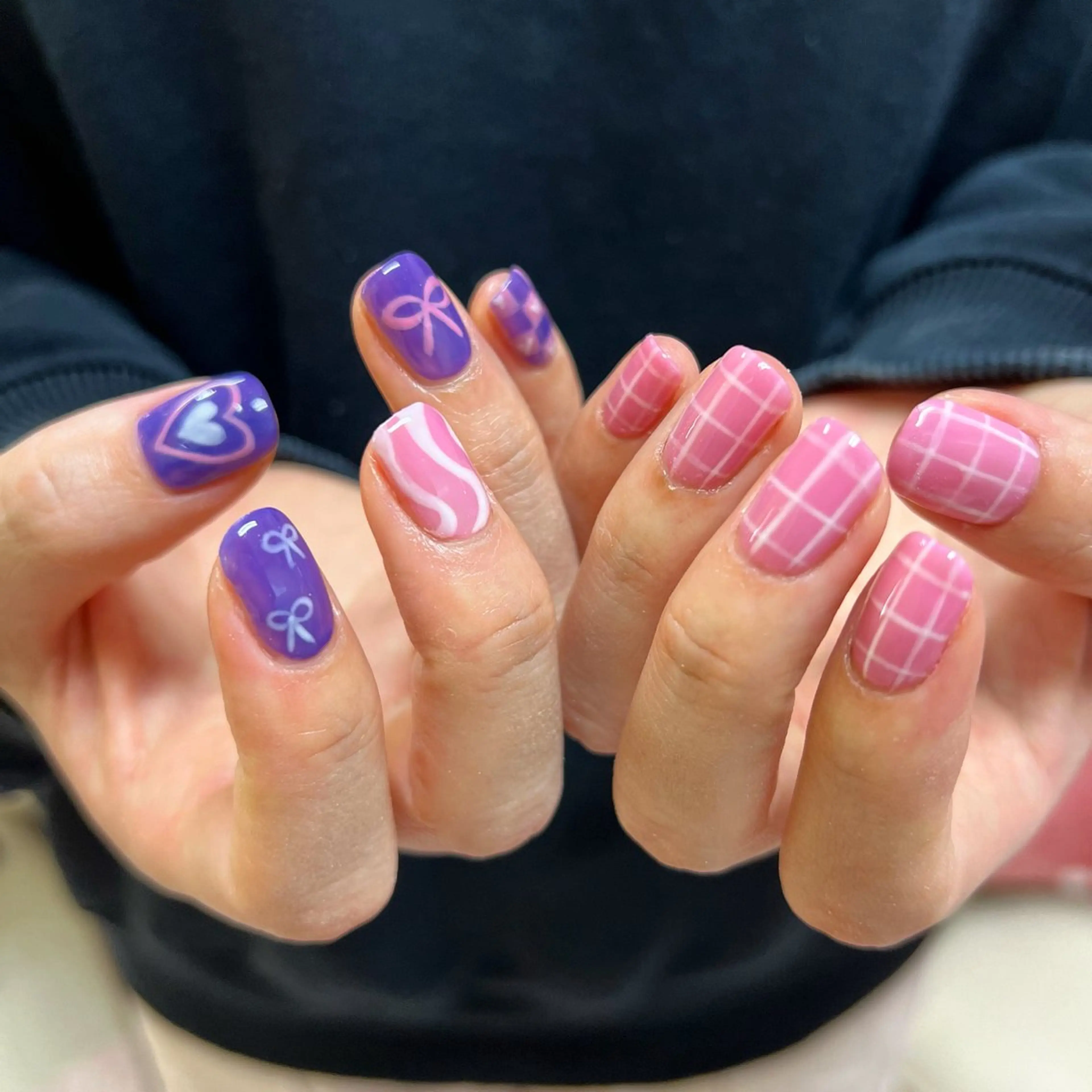 ネイル 𝙟𝙪𝙣𝙖 𝙣𝙖𝙞𝙡𝙨のネイルデザイン