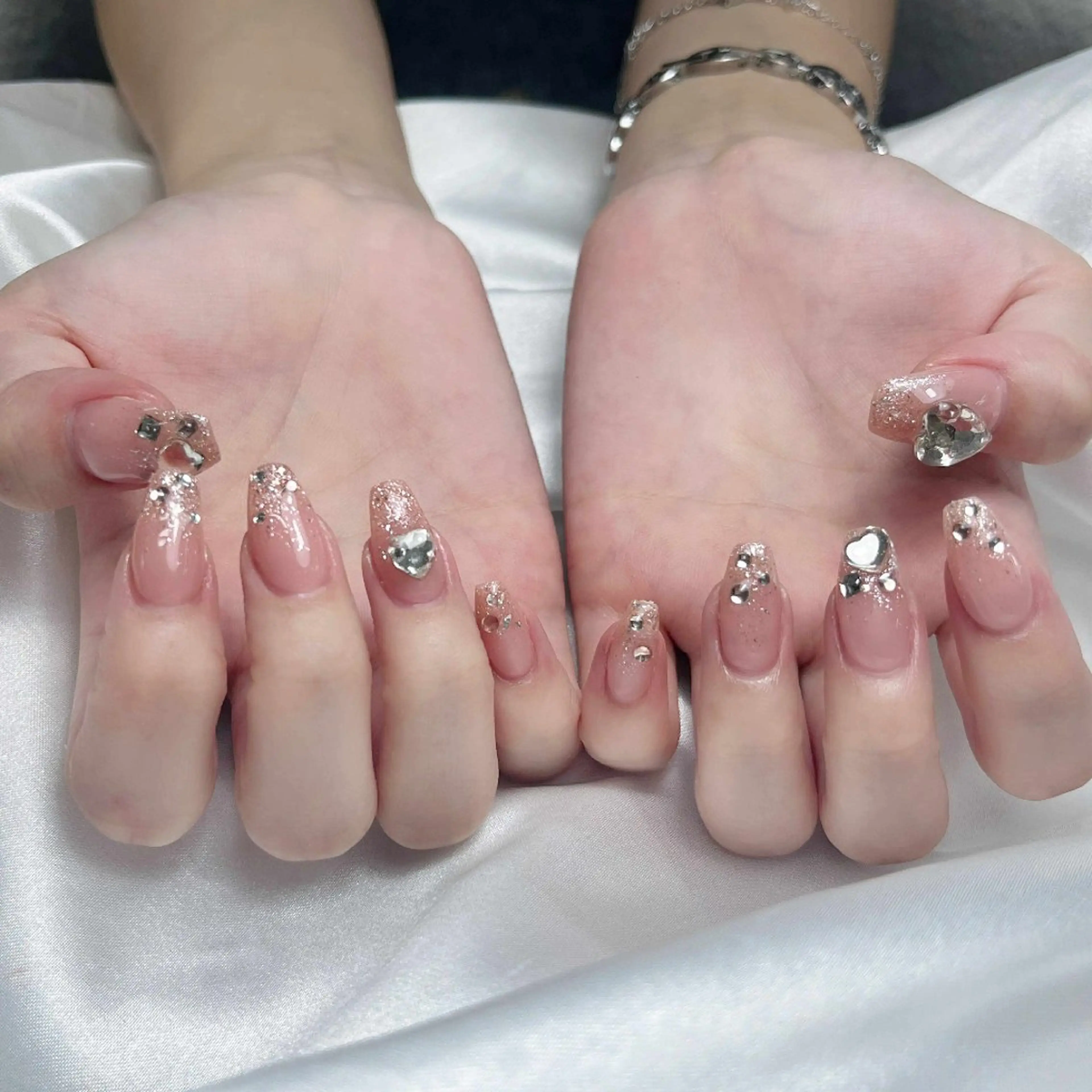 ネイル ハンドネイル フットネイル ハンドケア Jerry Novaのネイルデザイン