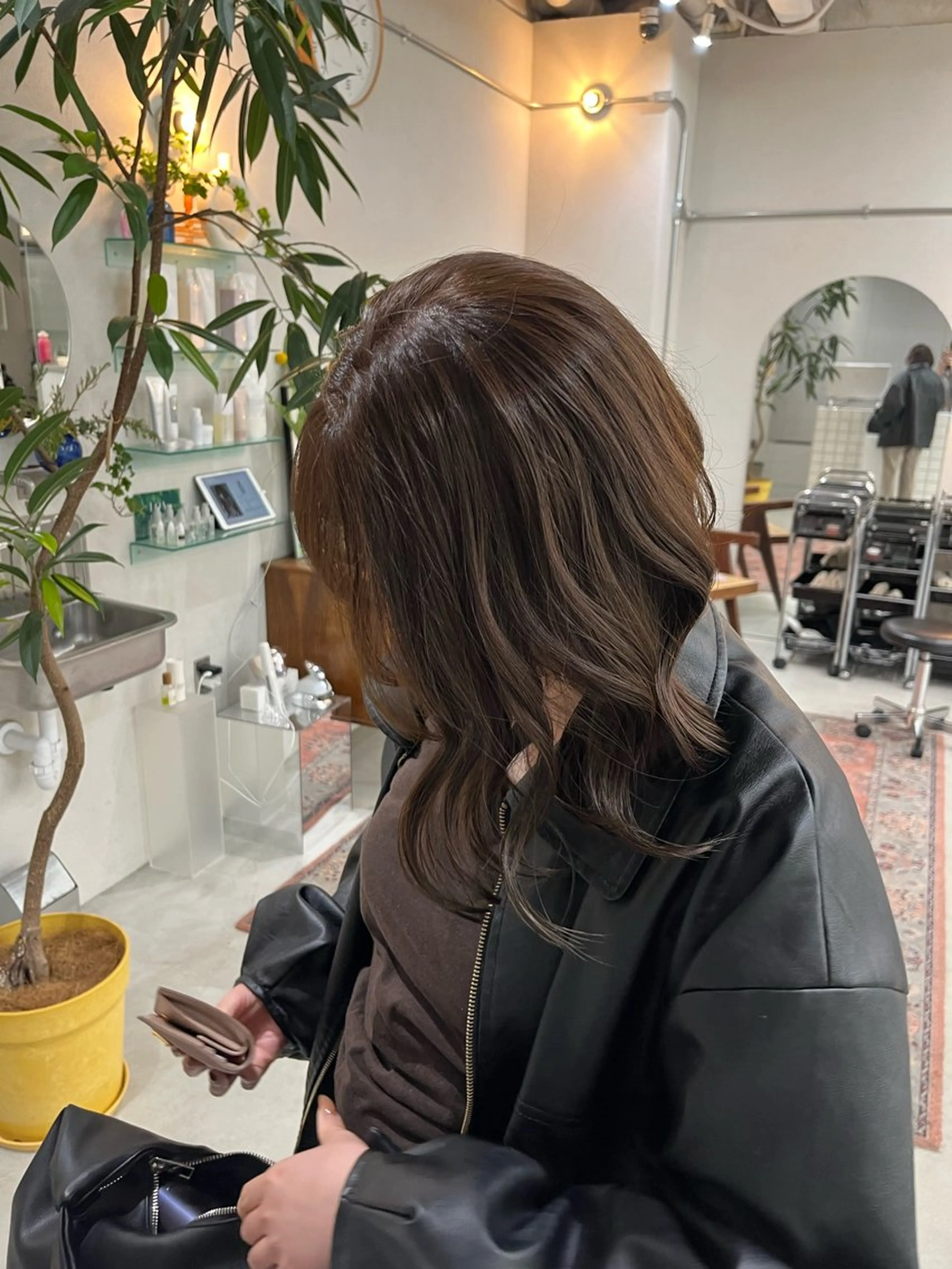 カラー ベージュカラー 透明感カラー カット ヘアカラー chika/艶カラー /似合わせカラーのヘアスタイル