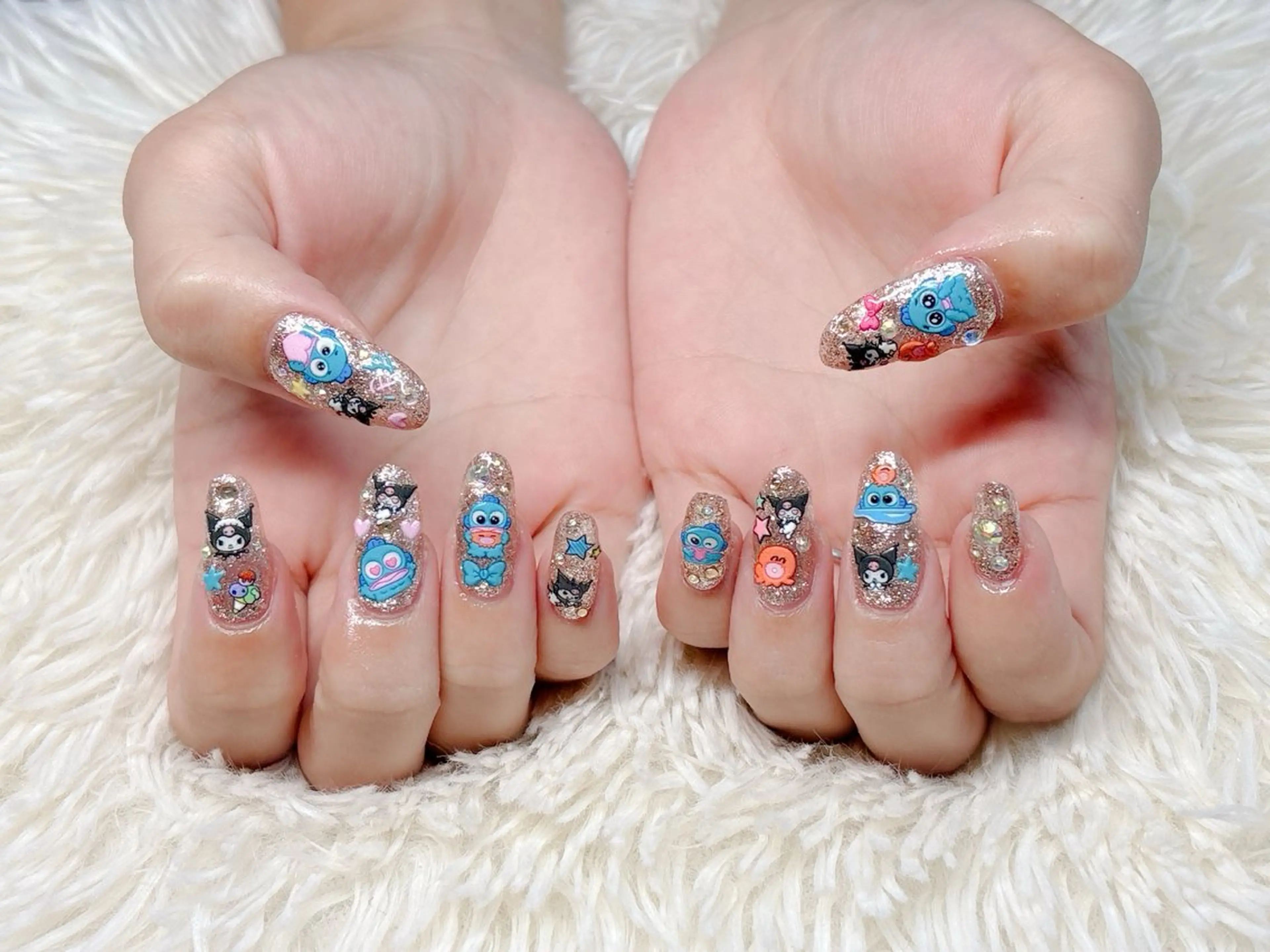 ネイル ハンドネイル パッチリオメメ Lianaのネイルデザイン