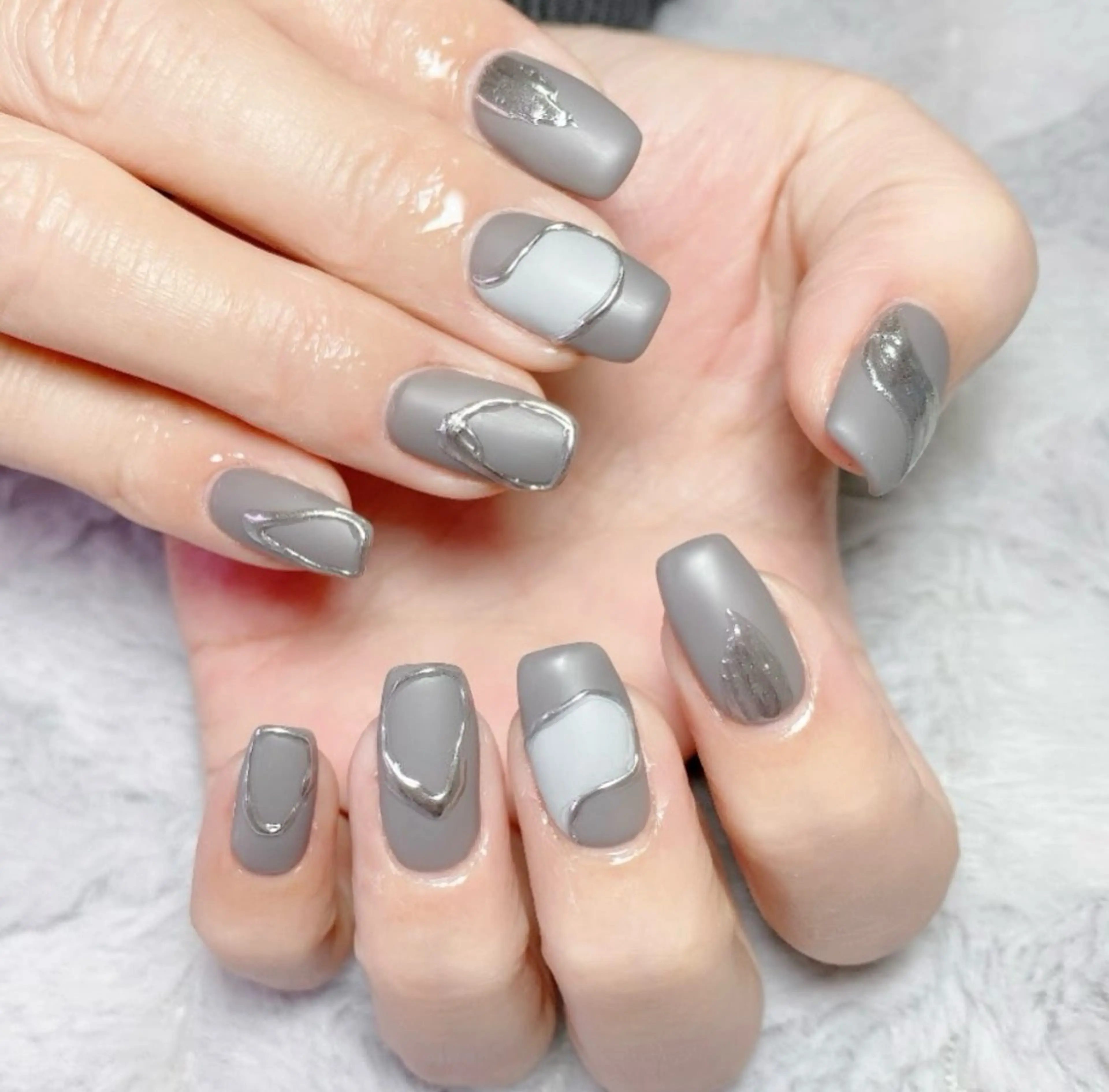 セミロング ハンドネイル B- nailのネイルデザイン