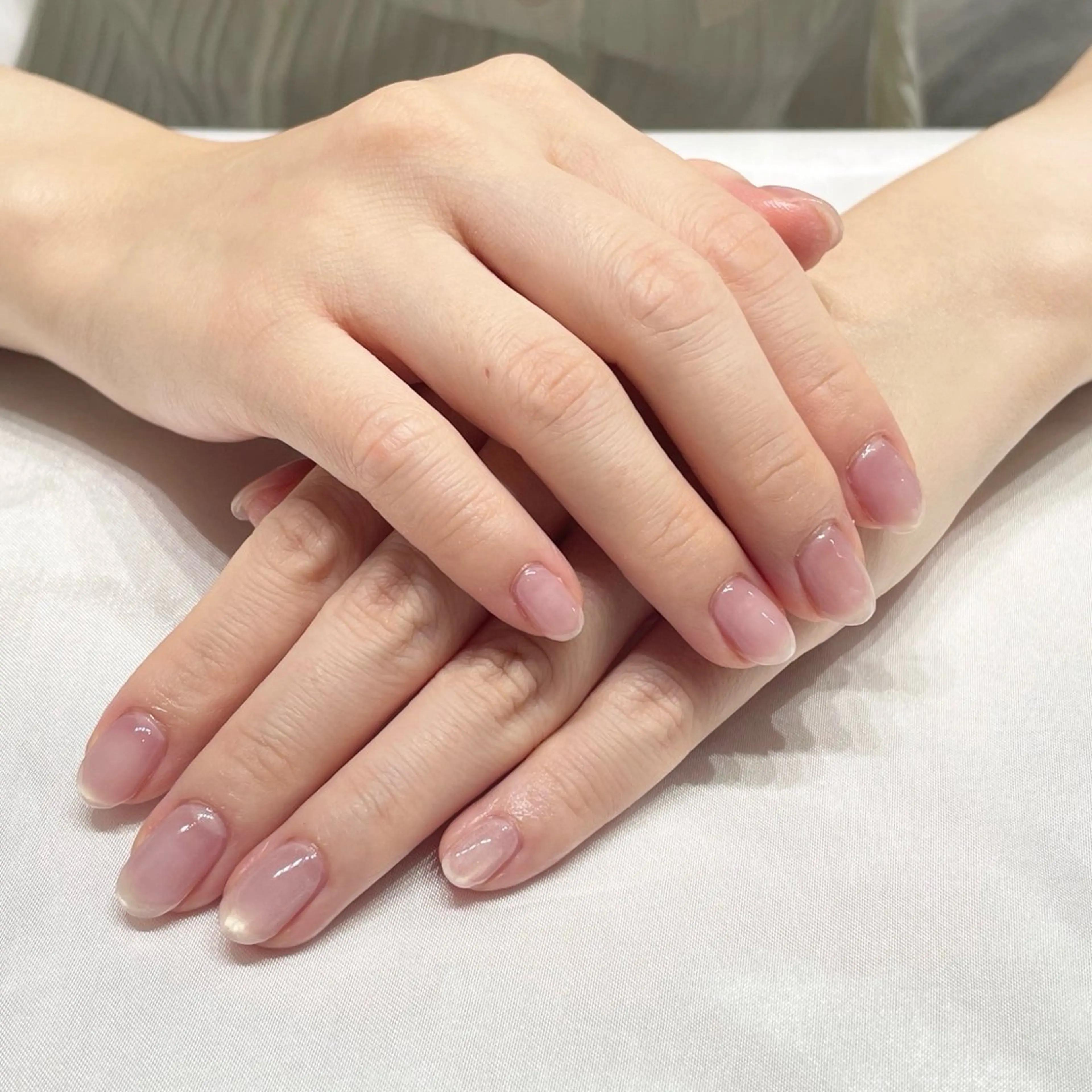 ネイル ハンドネイル リスブラン HINARIのネイルデザイン