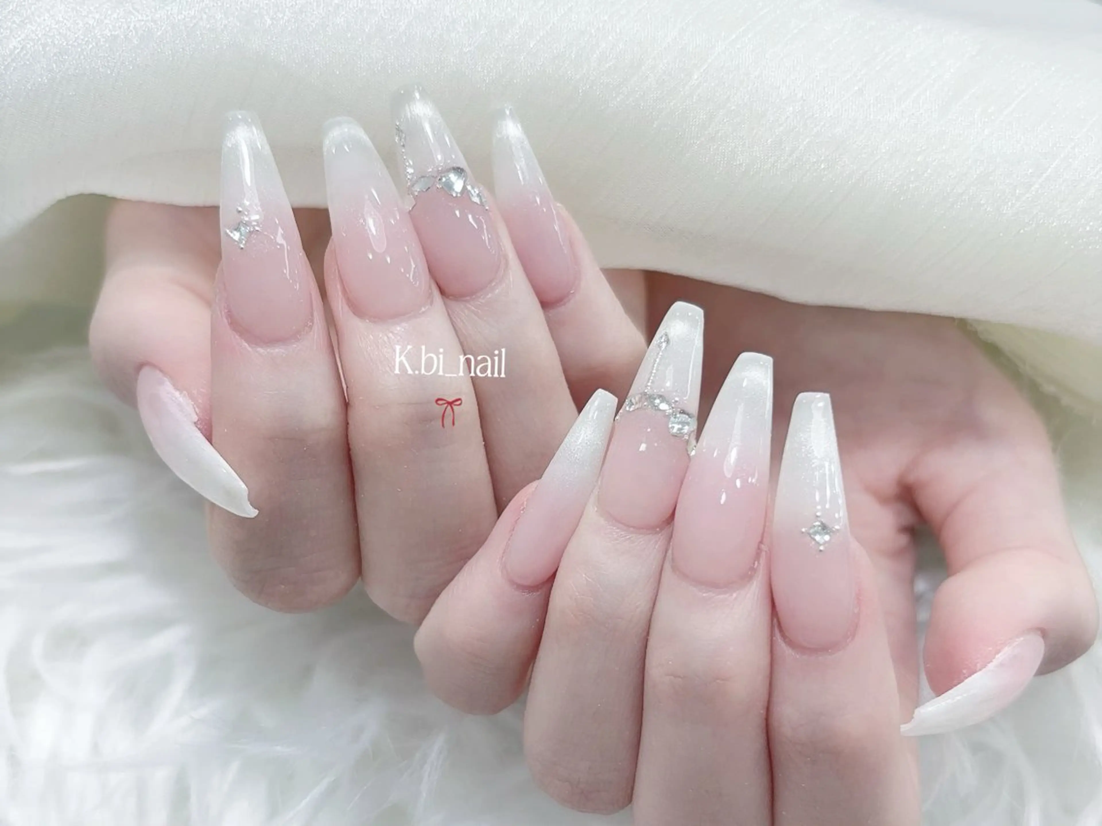 ネイル 成人式 ハンドネイル K.bi_nailsalon所属・K.bi_nail ネイル長さ出し専門店のネイルデザイン