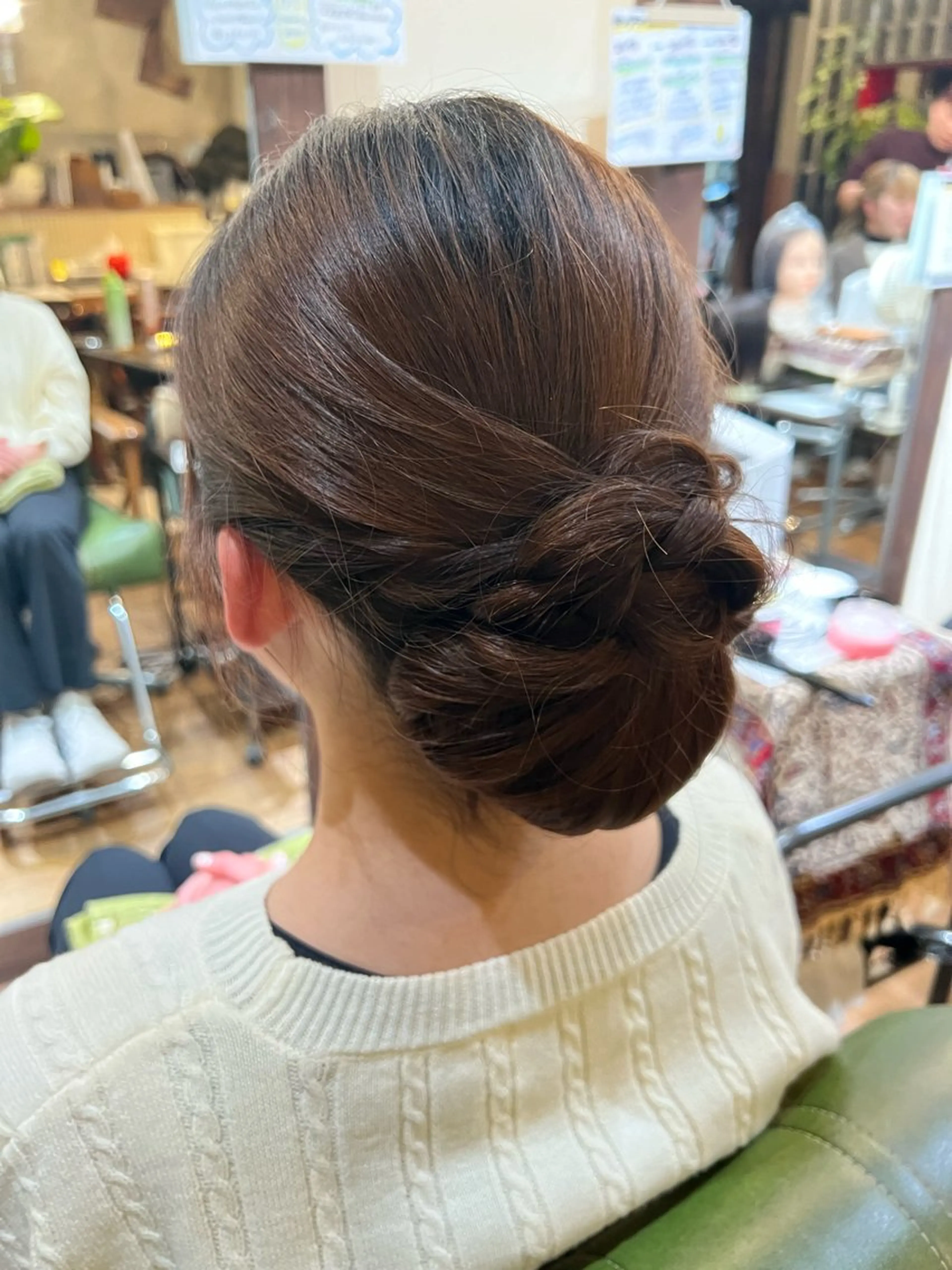 ロング ヘアアレンジ Luster Friends所属・まゆ | 艶カラー | ストレートのヘアスタイル