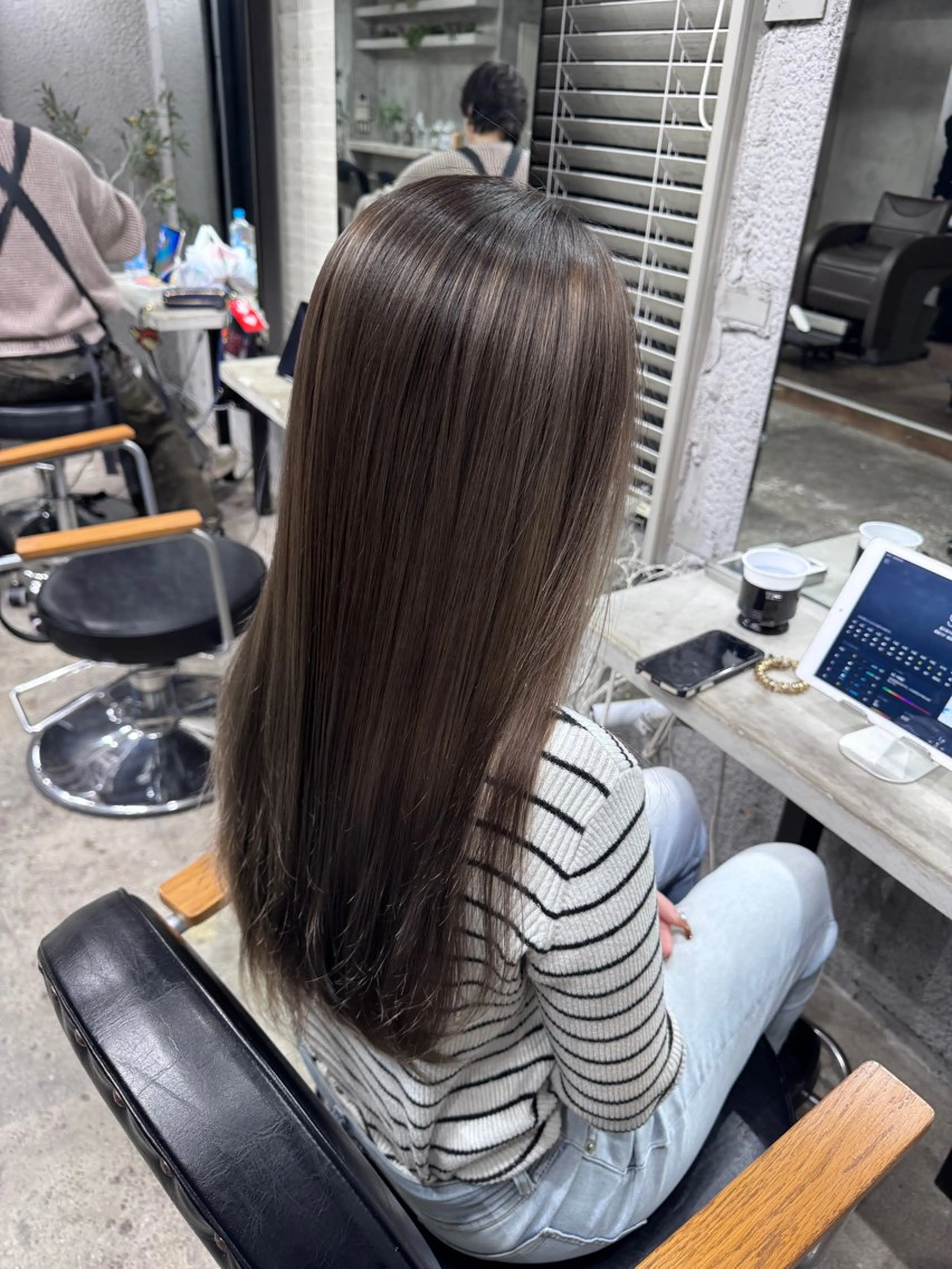 ロング カラー バレイヤージュ レイヤーカット Hanashiro Narumiのヘアスタイル