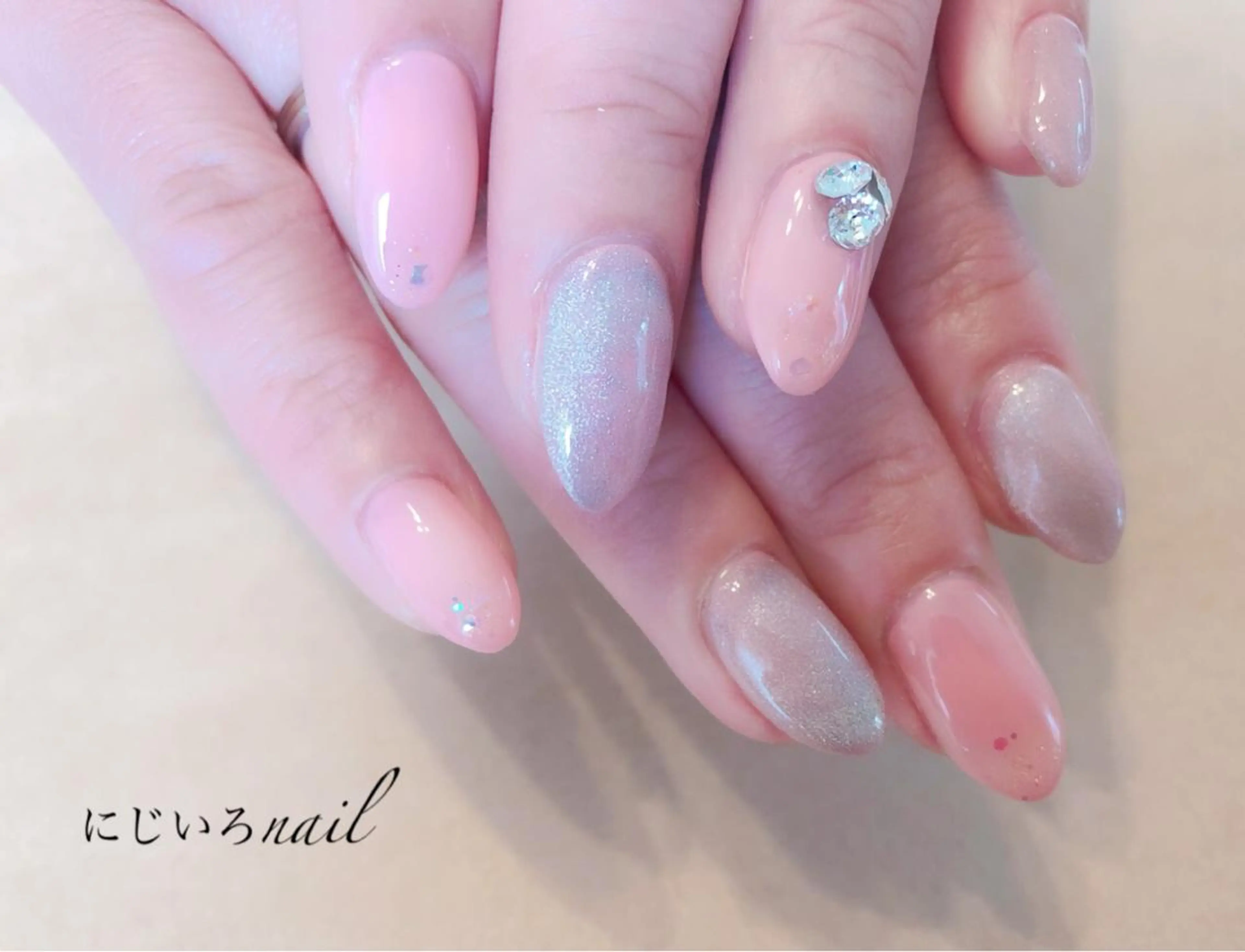 ネイル にじいろ nailのネイルデザイン