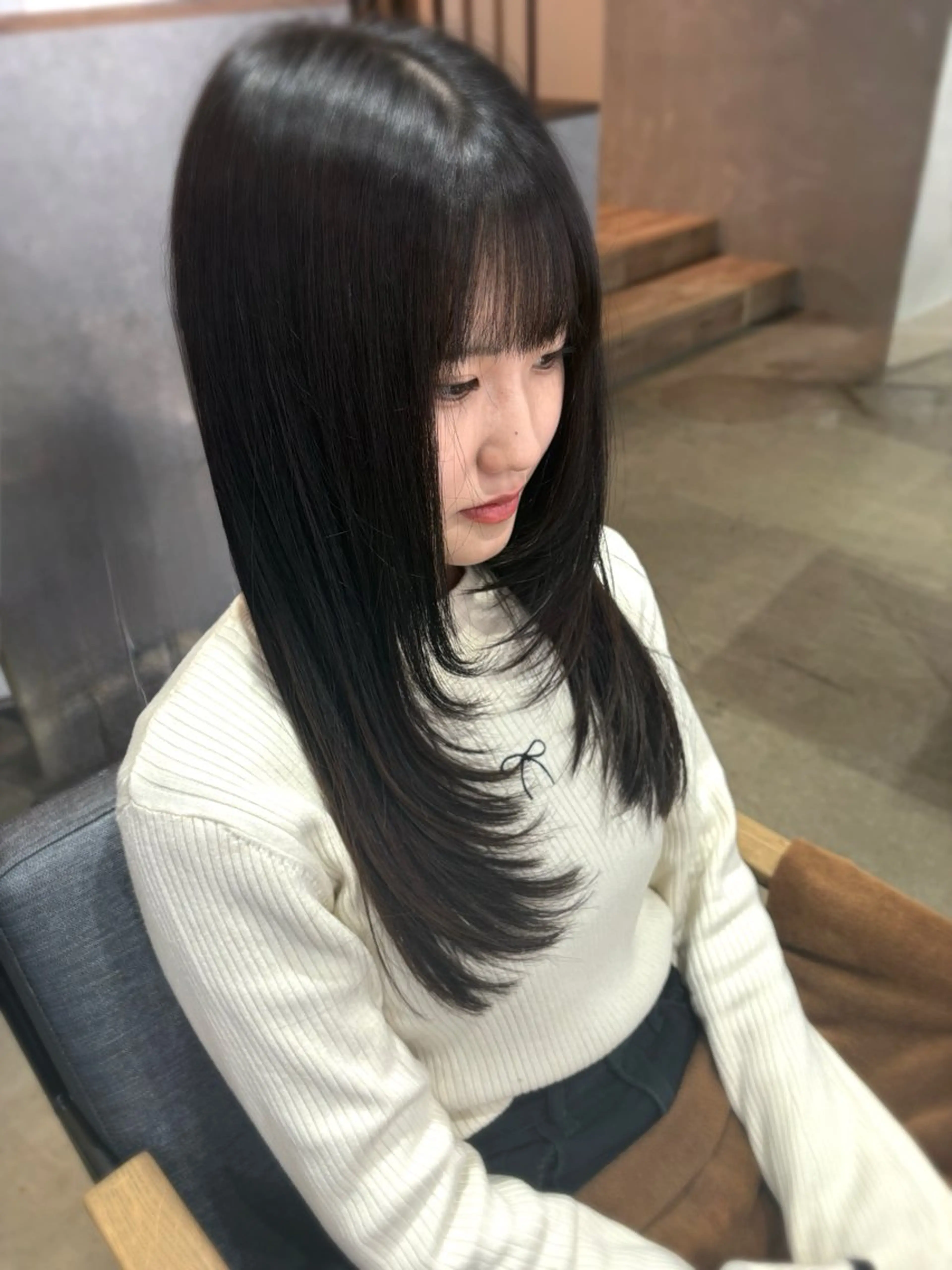 ロング レイヤーカット カット 滝口 詩音のヘアスタイル