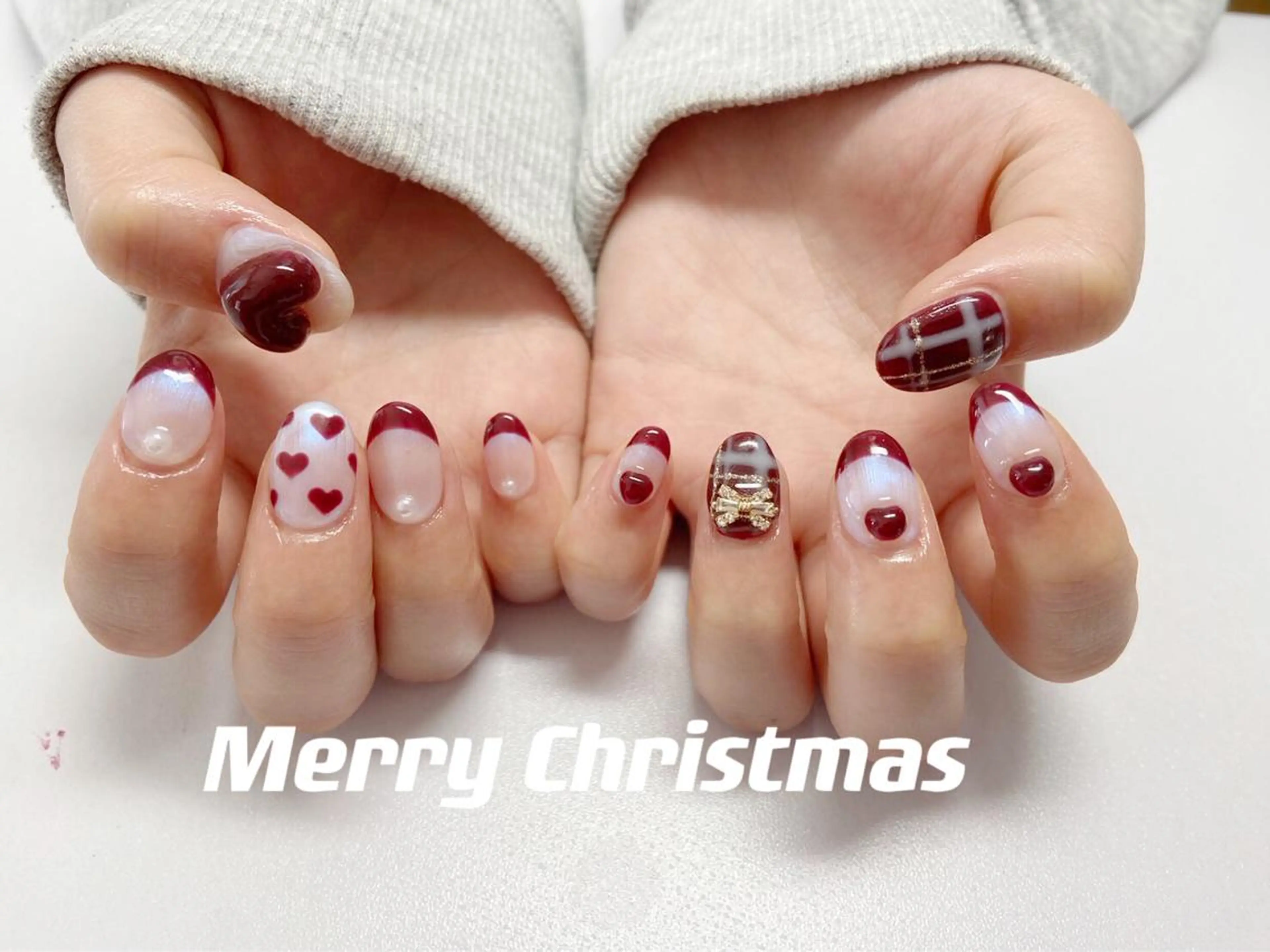 ネイル ハンドネイル RI SA☀️ リサのネイルデザイン