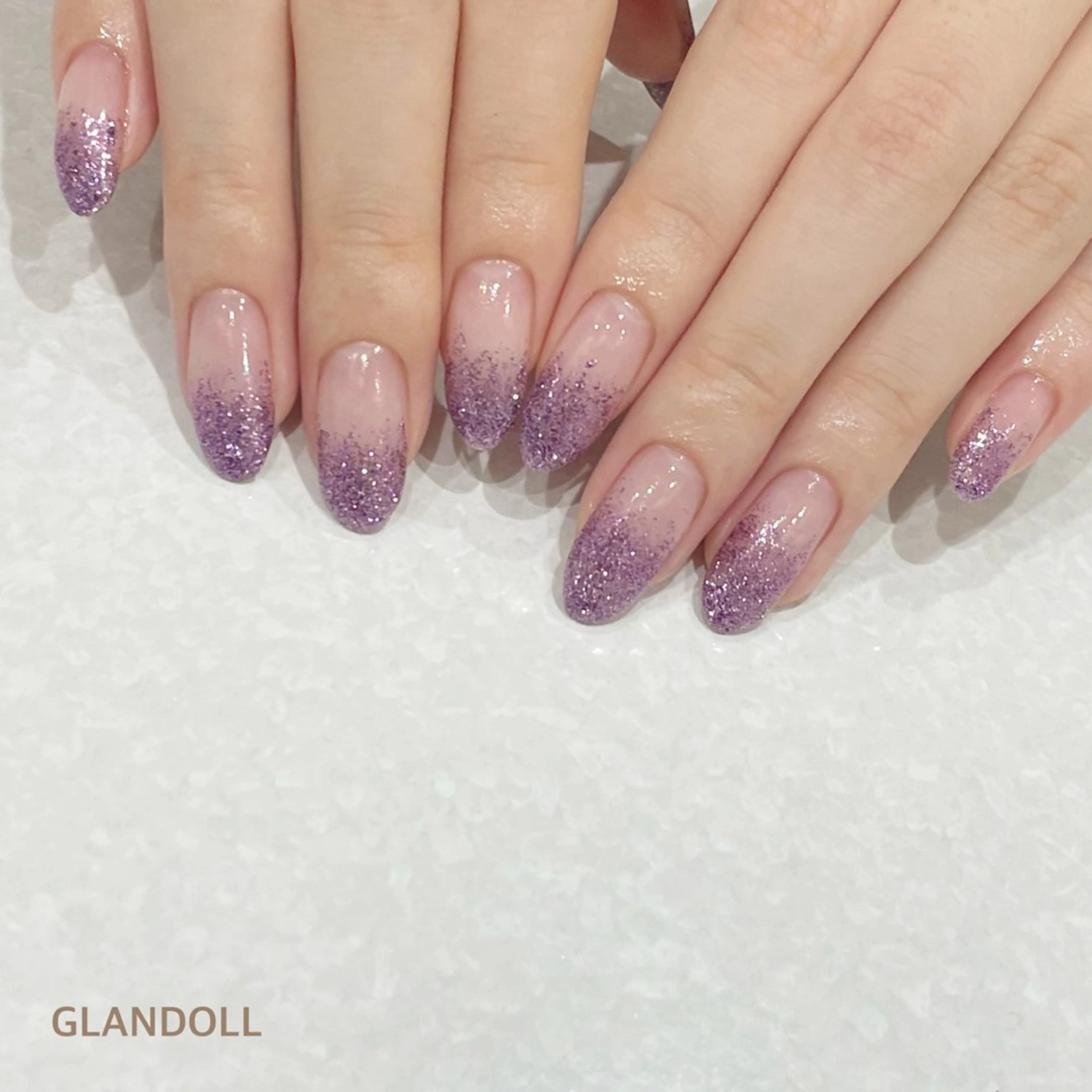 ネイル ラメ(グリッター) GLANDOLL YURIのネイルデザイン